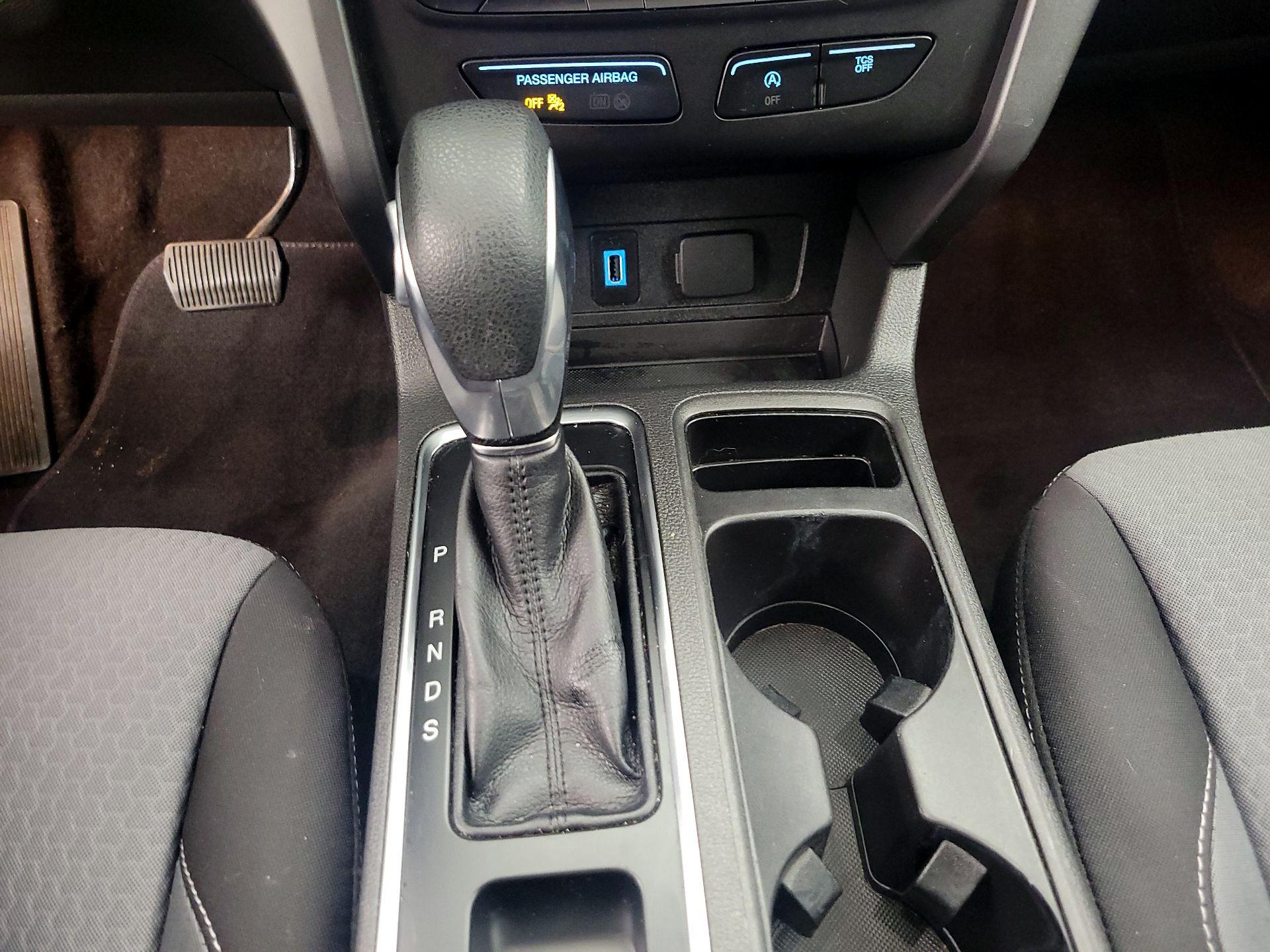 Thumbnail: 2019 Ford Escape - 17