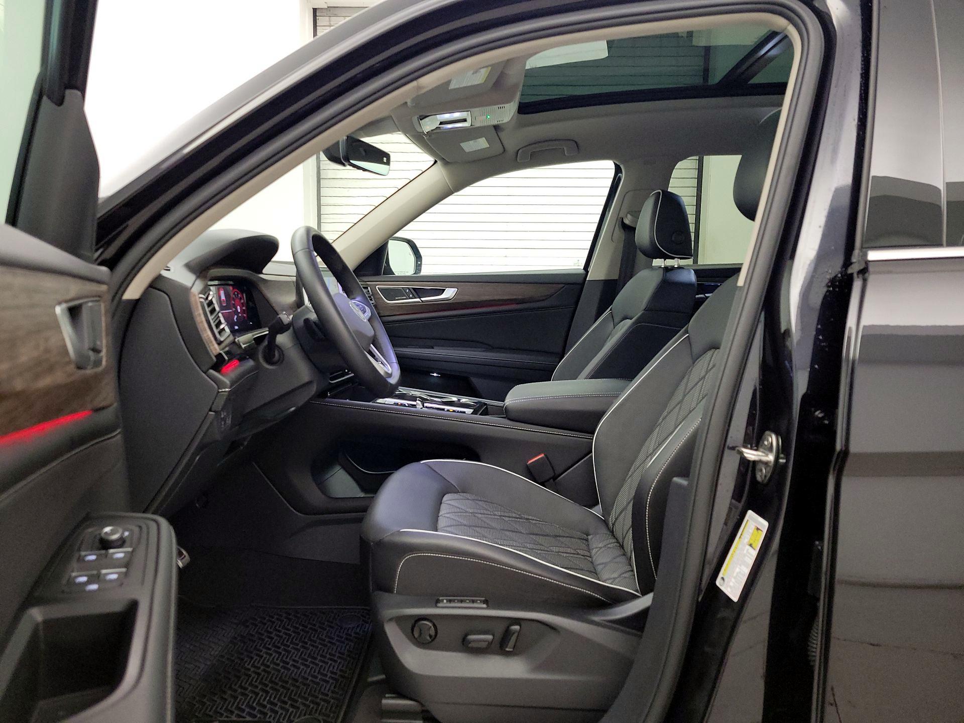 Thumbnail: 2024 Volkswagen Atlas - 11