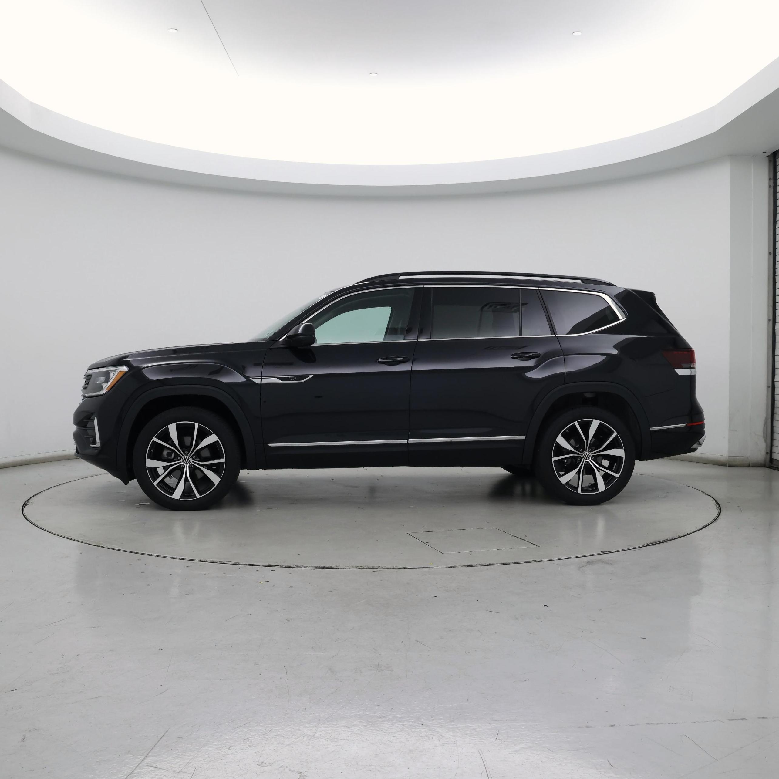 Thumbnail: 2024 Volkswagen Atlas - 3