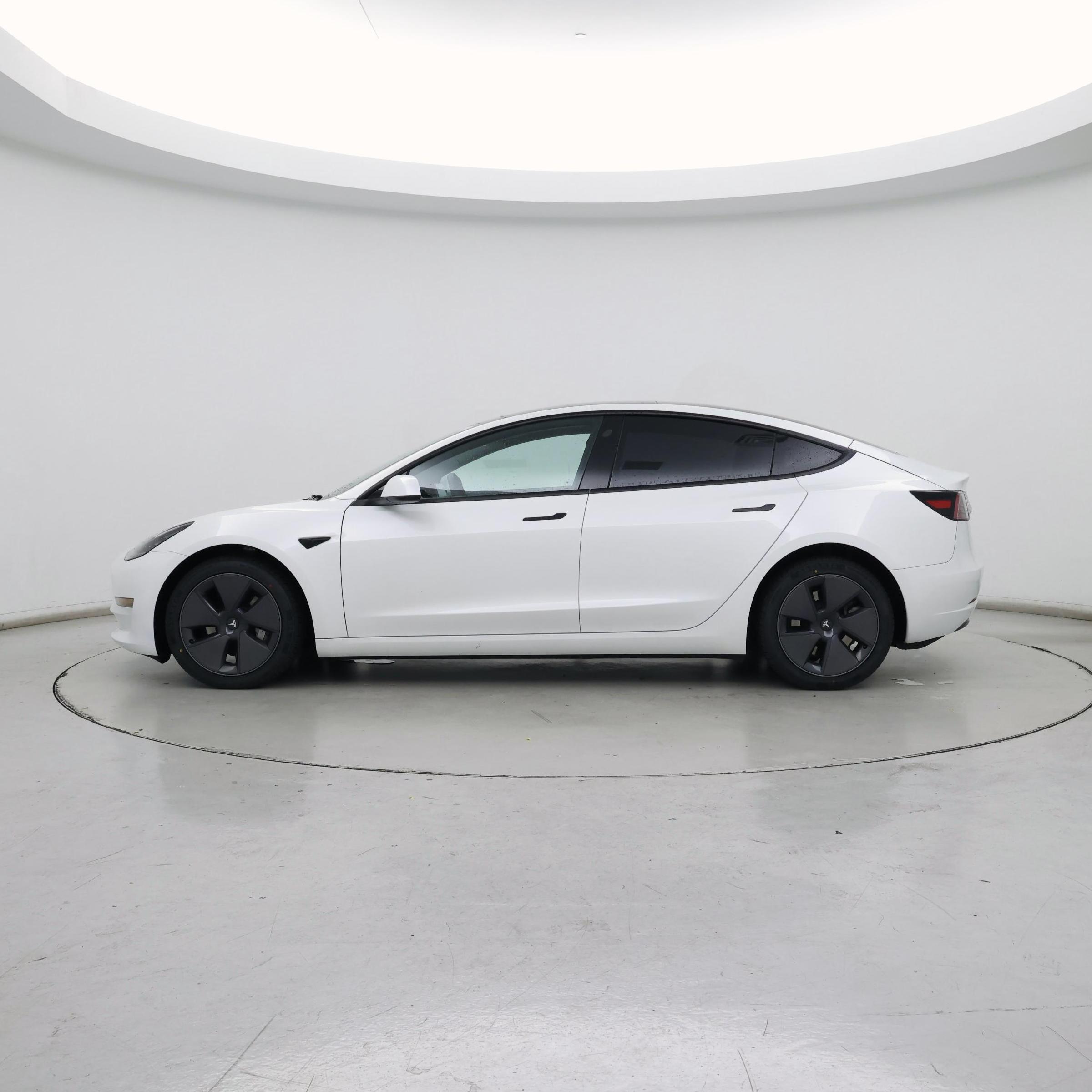 Thumbnail: 2023 Tesla Model 3 - 3