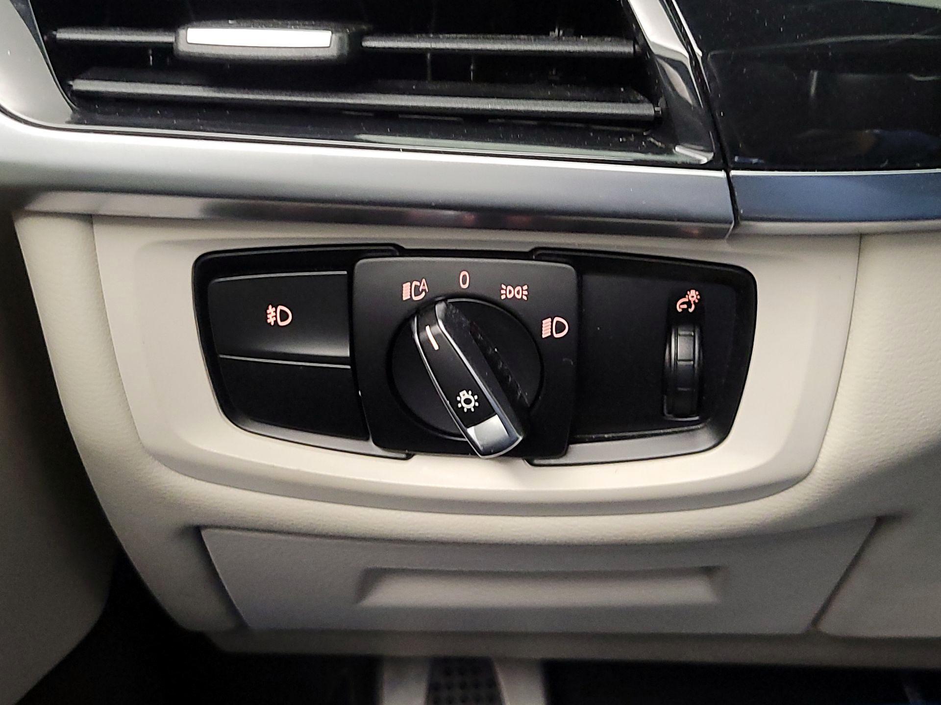 Thumbnail: 2019 BMW X6 - 13