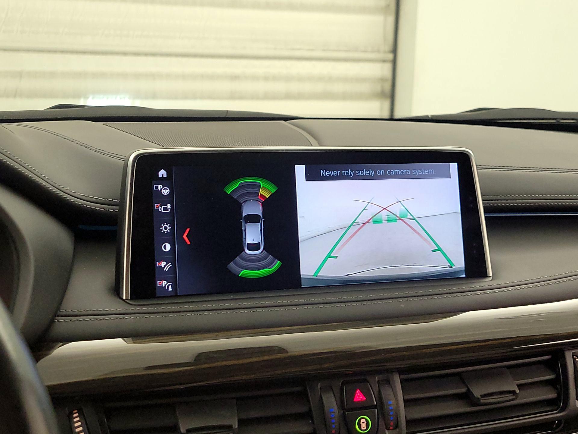 Thumbnail: 2019 BMW X6 - 15