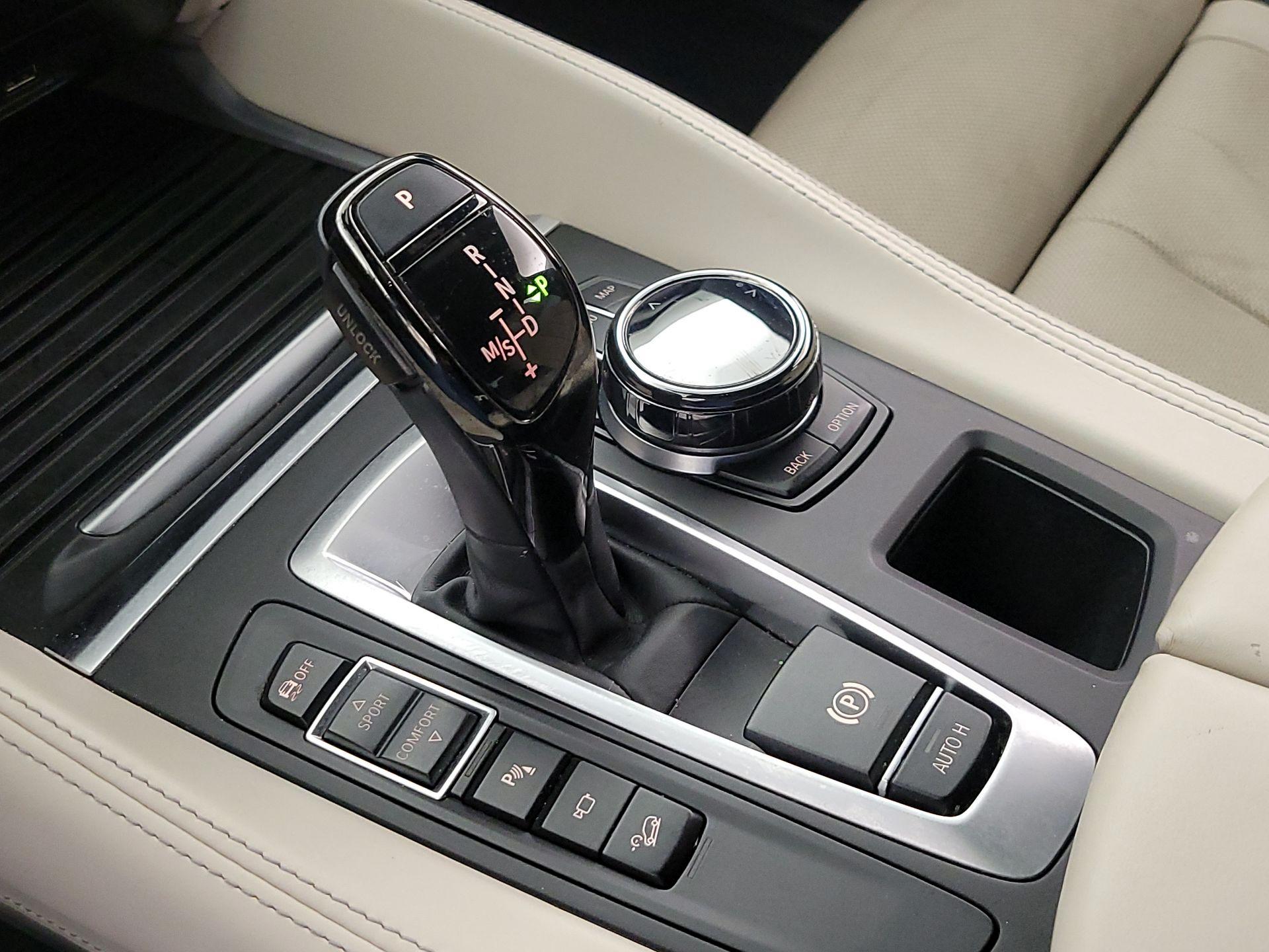 Thumbnail: 2019 BMW X6 - 18