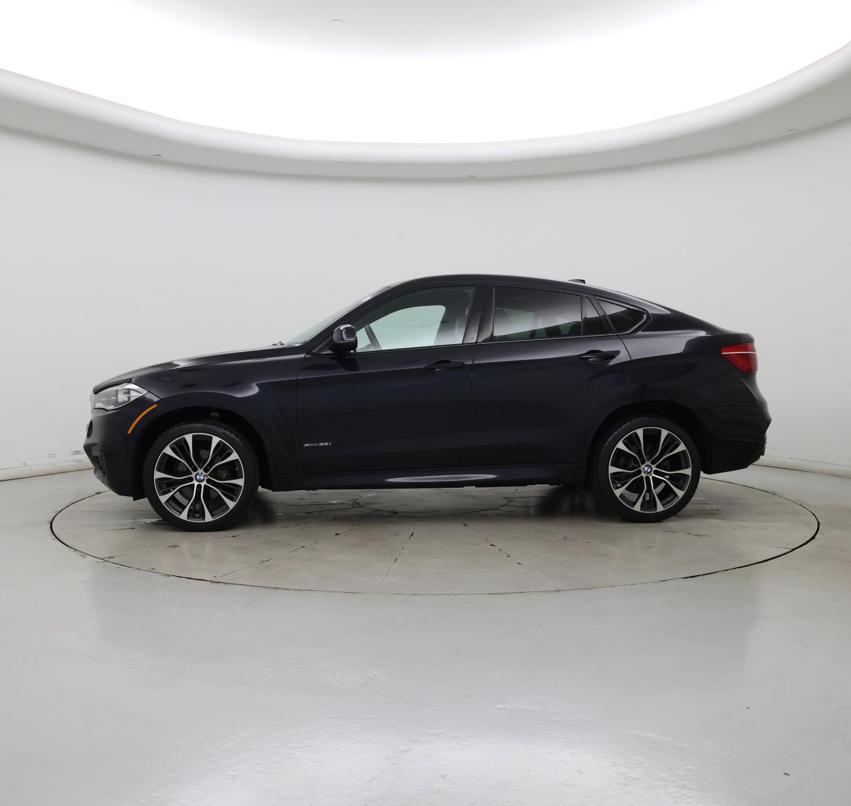 Thumbnail: 2019 BMW X6 - 3