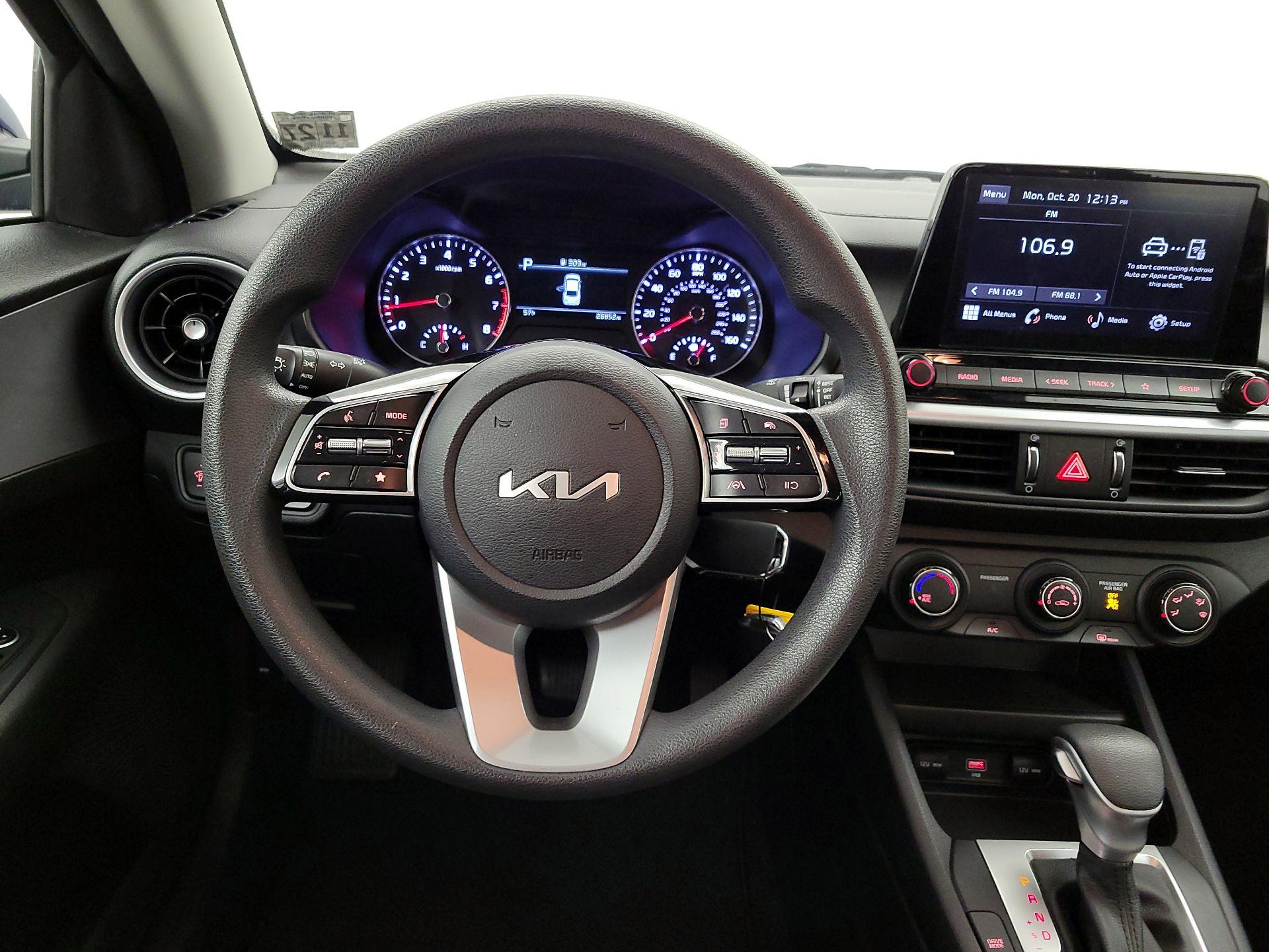 Thumbnail: 2023 Kia Forte - 10