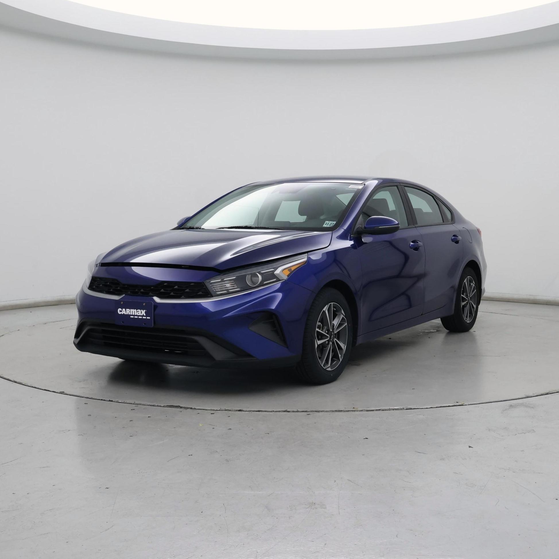 Thumbnail: 2023 Kia Forte - 4