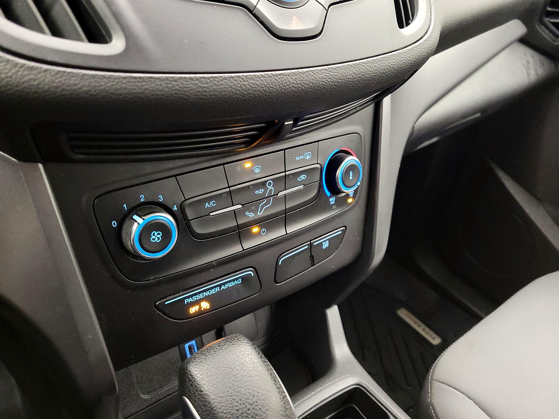 Thumbnail: 2017 Ford Escape - 16