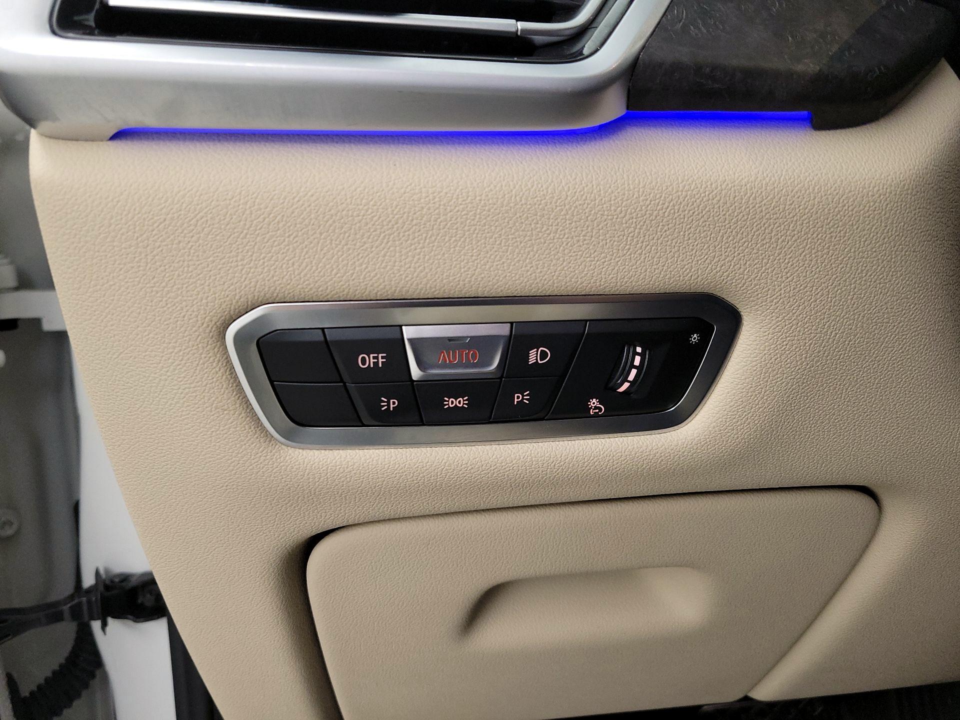 Thumbnail: 2022 BMW X5 - 13