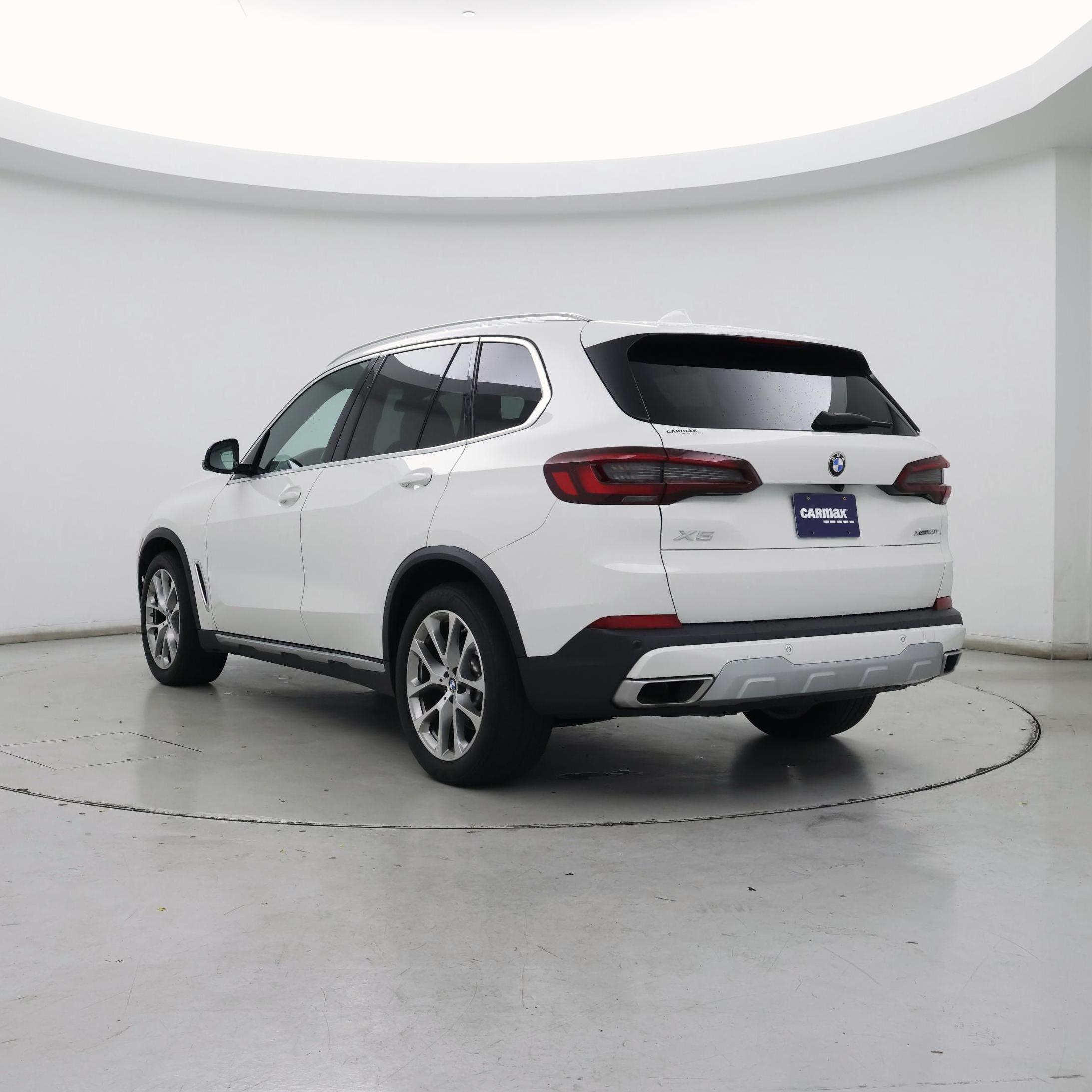 Thumbnail: 2022 BMW X5 - 2