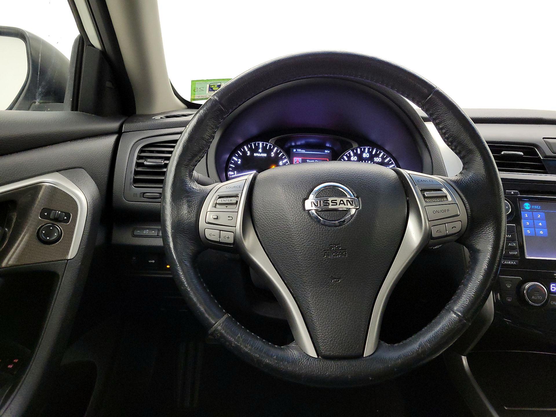 Thumbnail: 2014 Nissan Altima - 10