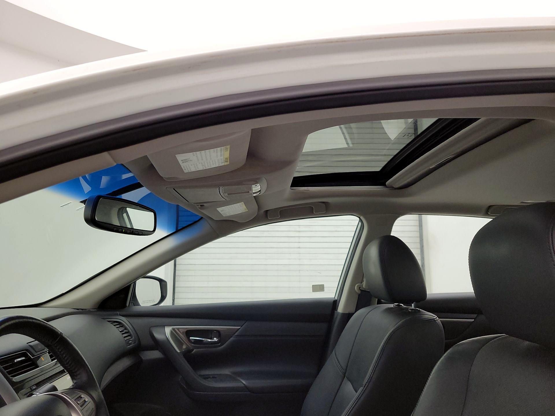 Thumbnail: 2014 Nissan Altima - 20