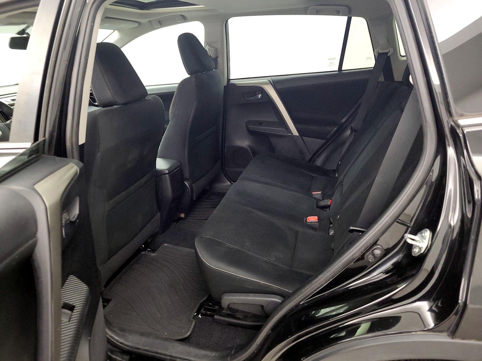 Thumbnail: 2014 Toyota RAV4 - 20