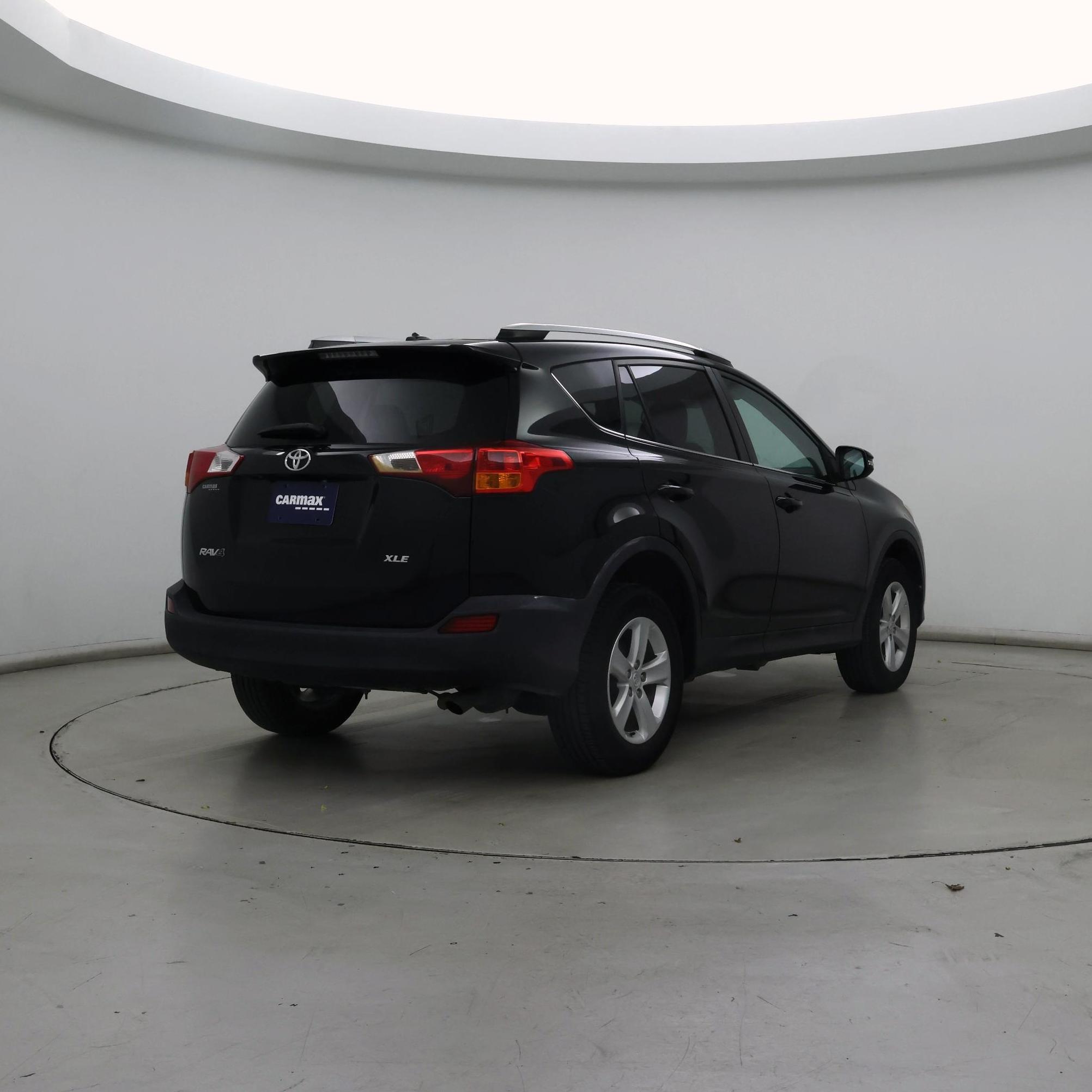 Thumbnail: 2014 Toyota RAV4 - 8