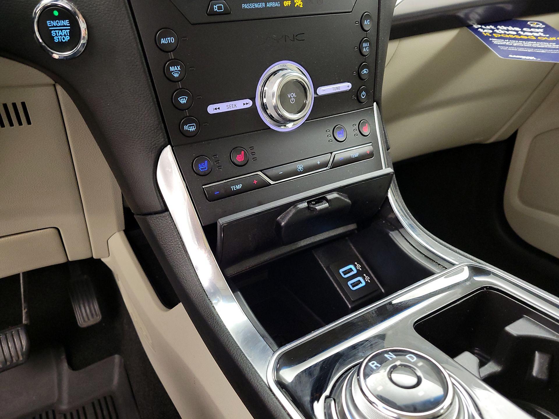 Thumbnail: 2020 Ford Edge - 19