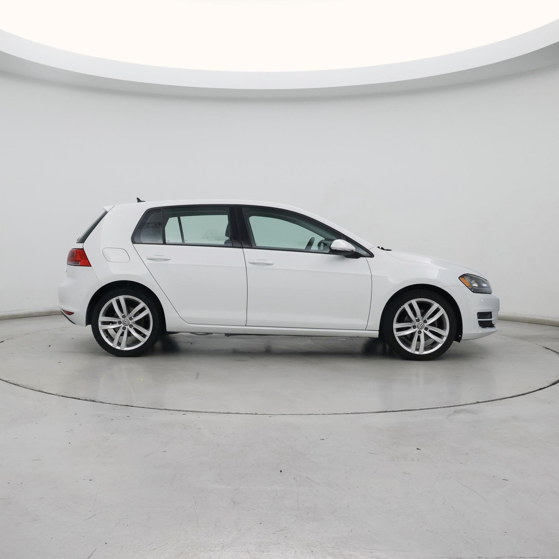 Thumbnail: 2015 Volkswagen Golf - 7