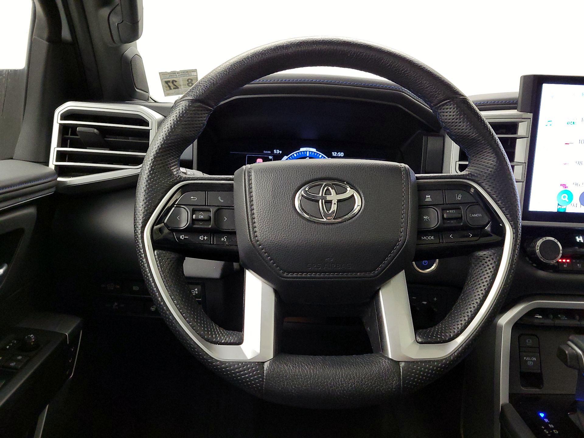 Thumbnail: 2022 Toyota Tundra - 10