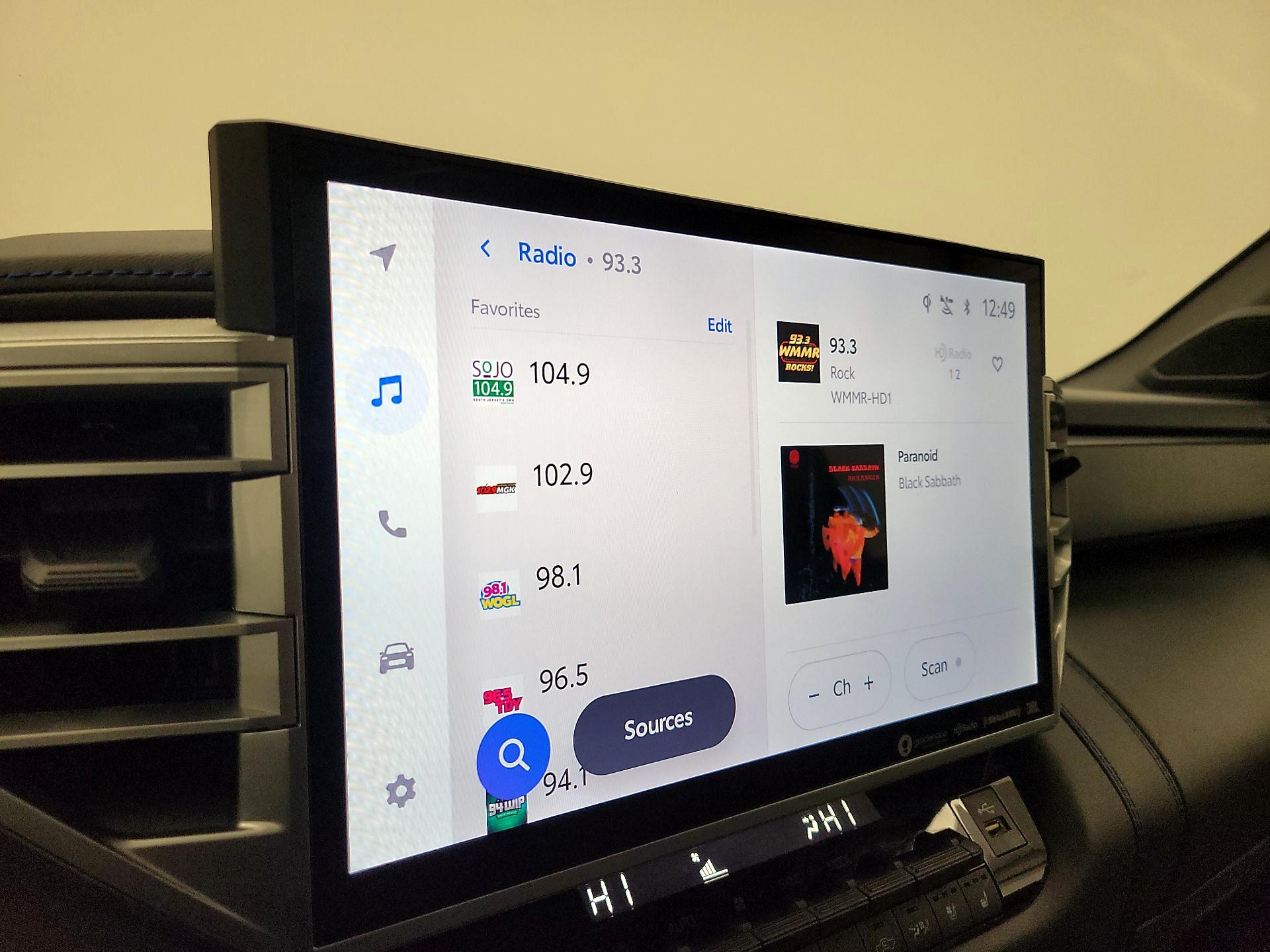 Thumbnail: 2022 Toyota Tundra - 15