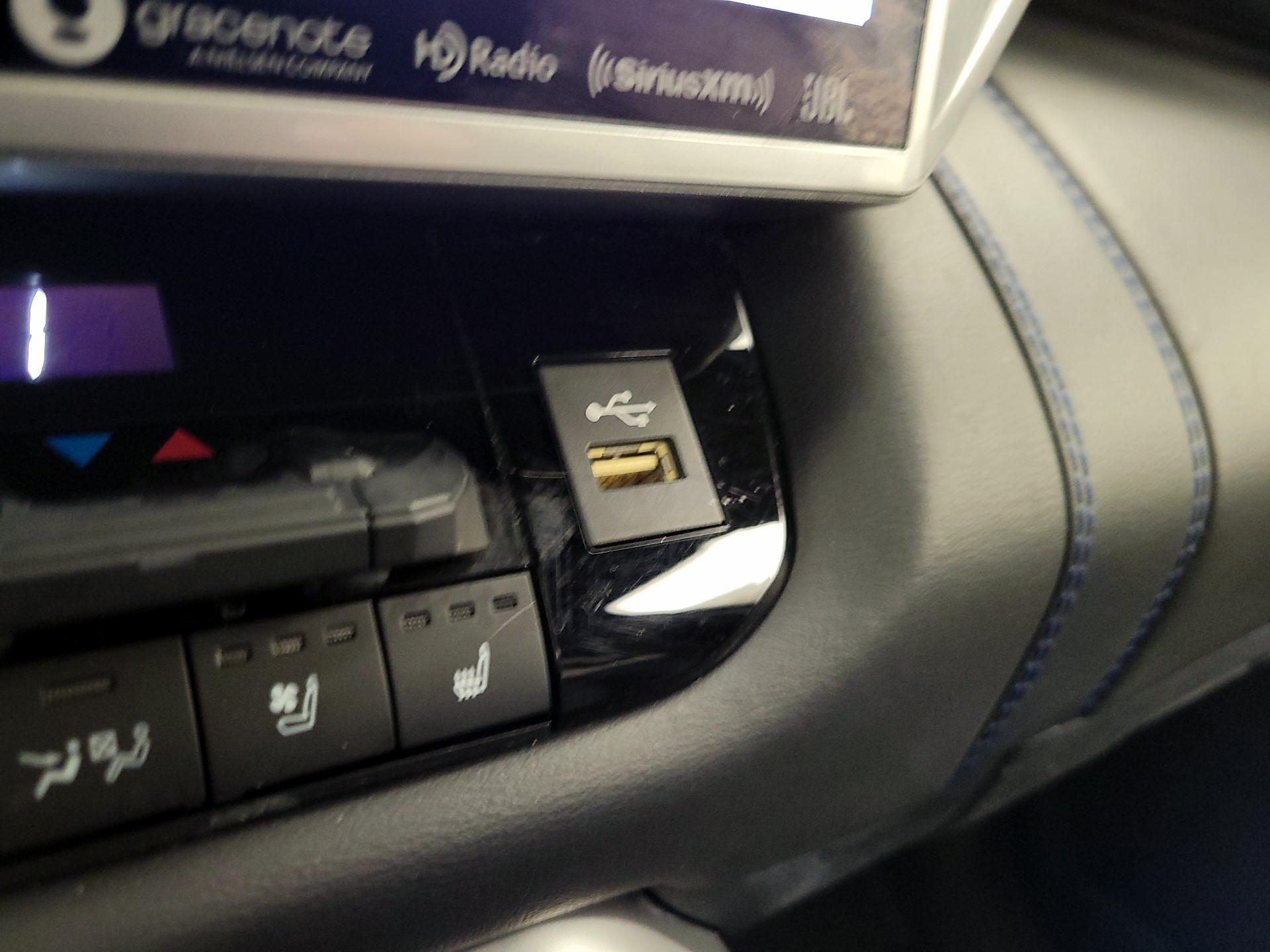 Thumbnail: 2022 Toyota Tundra - 18