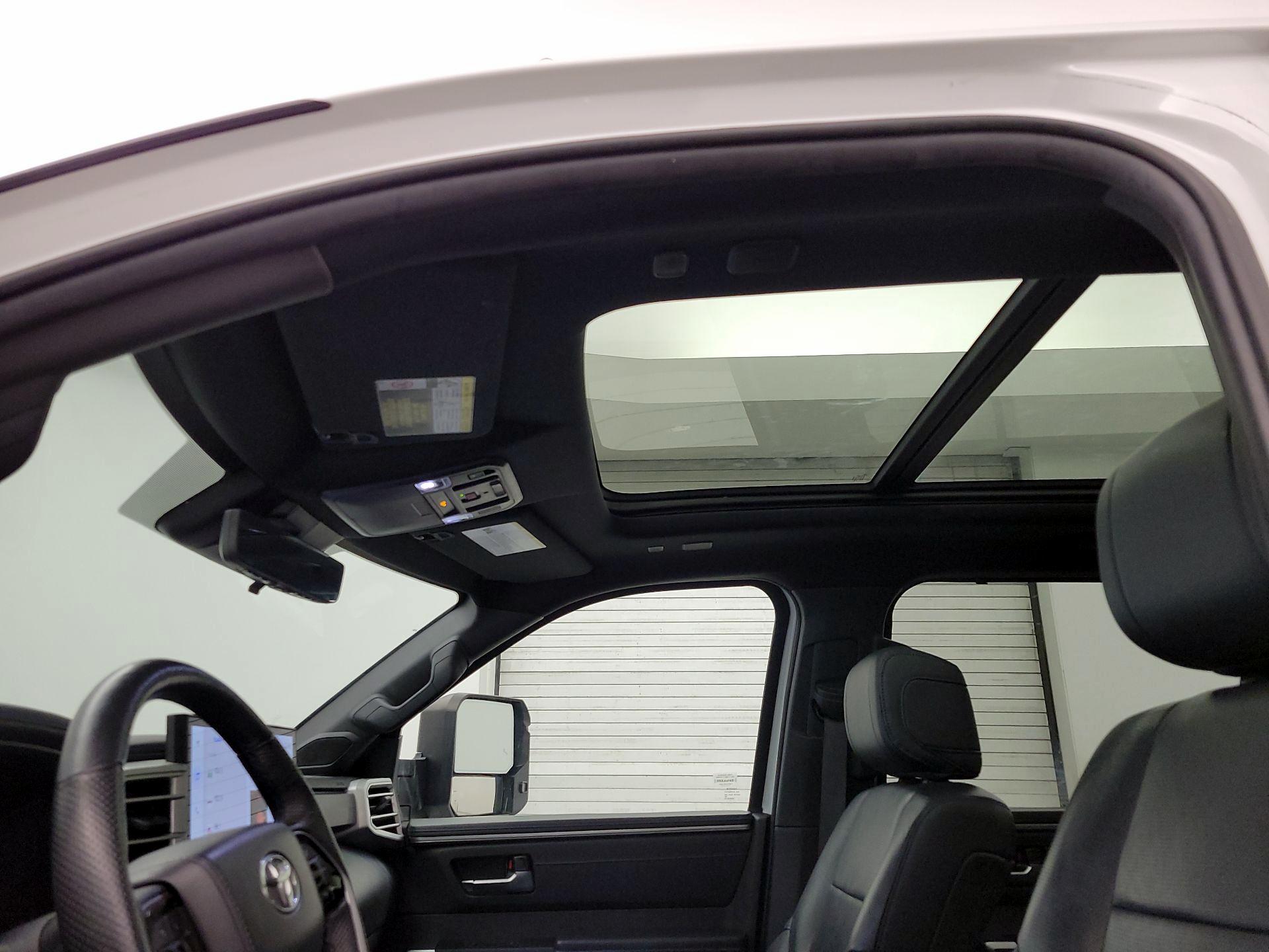 Thumbnail: 2022 Toyota Tundra - 19