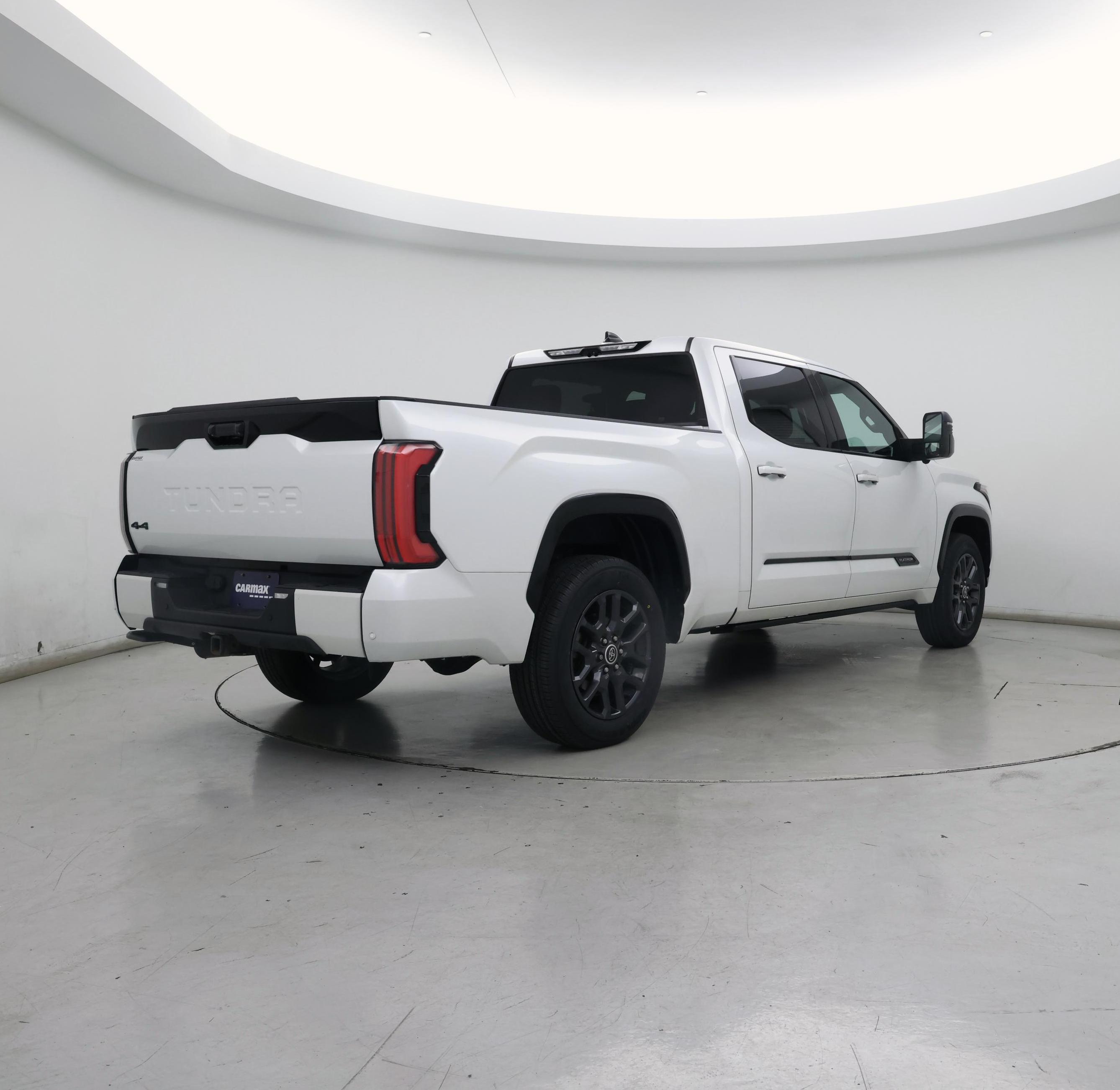 Thumbnail: 2022 Toyota Tundra - 8