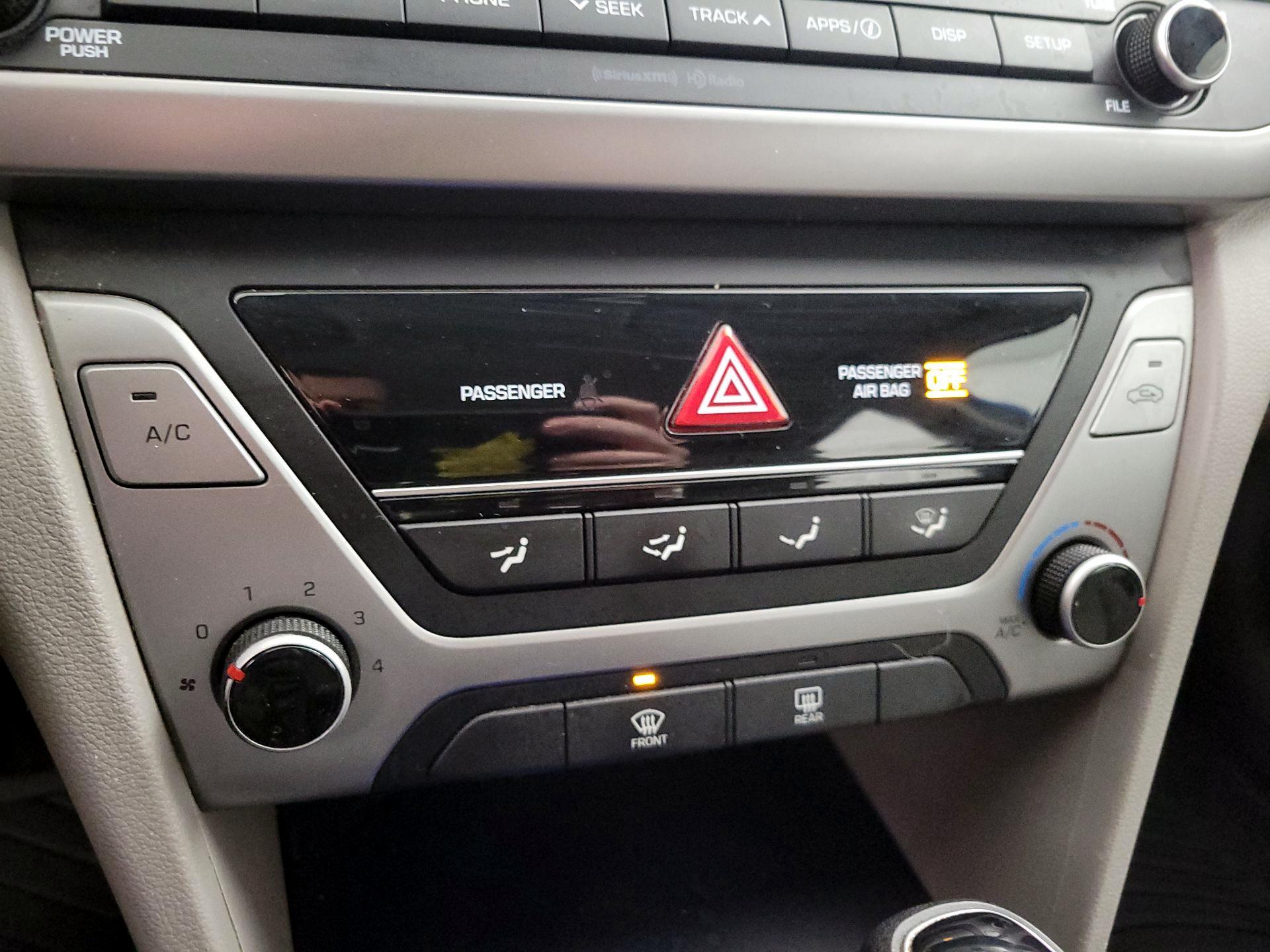 Thumbnail: 2018 Hyundai Elantra - 15