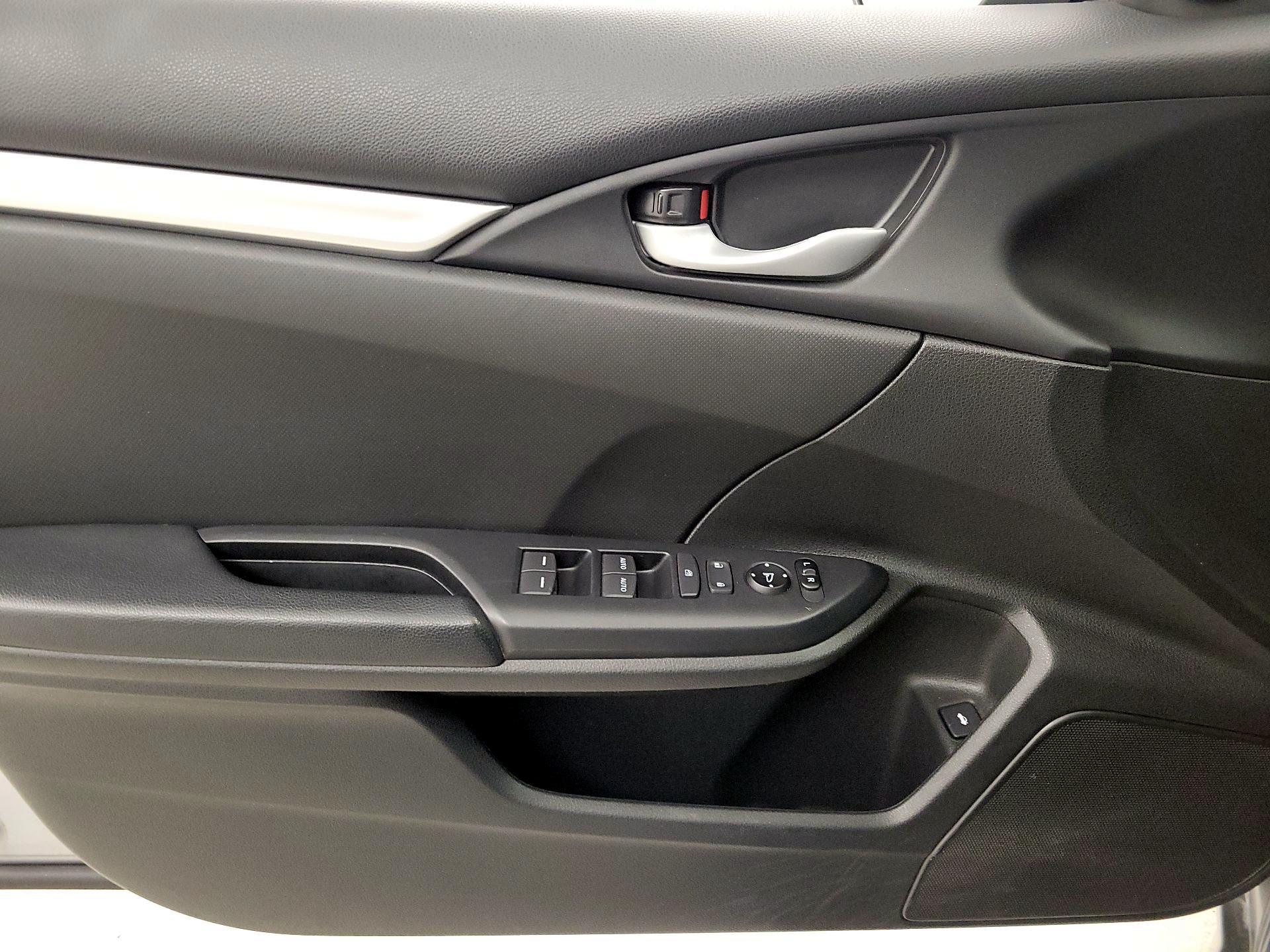 Thumbnail: 2019 Honda Civic - 12