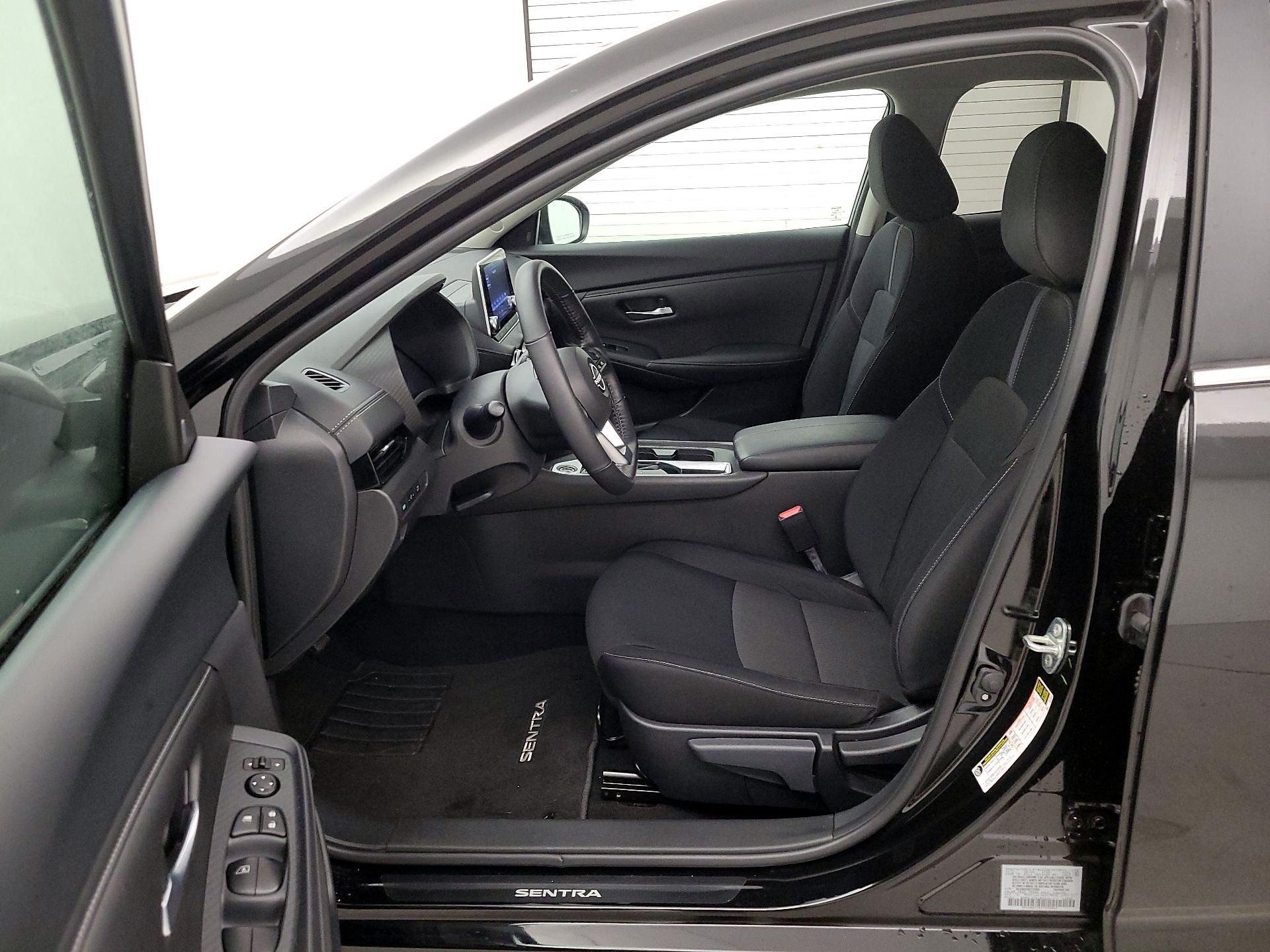 Thumbnail: 2025 Nissan Sentra - 11