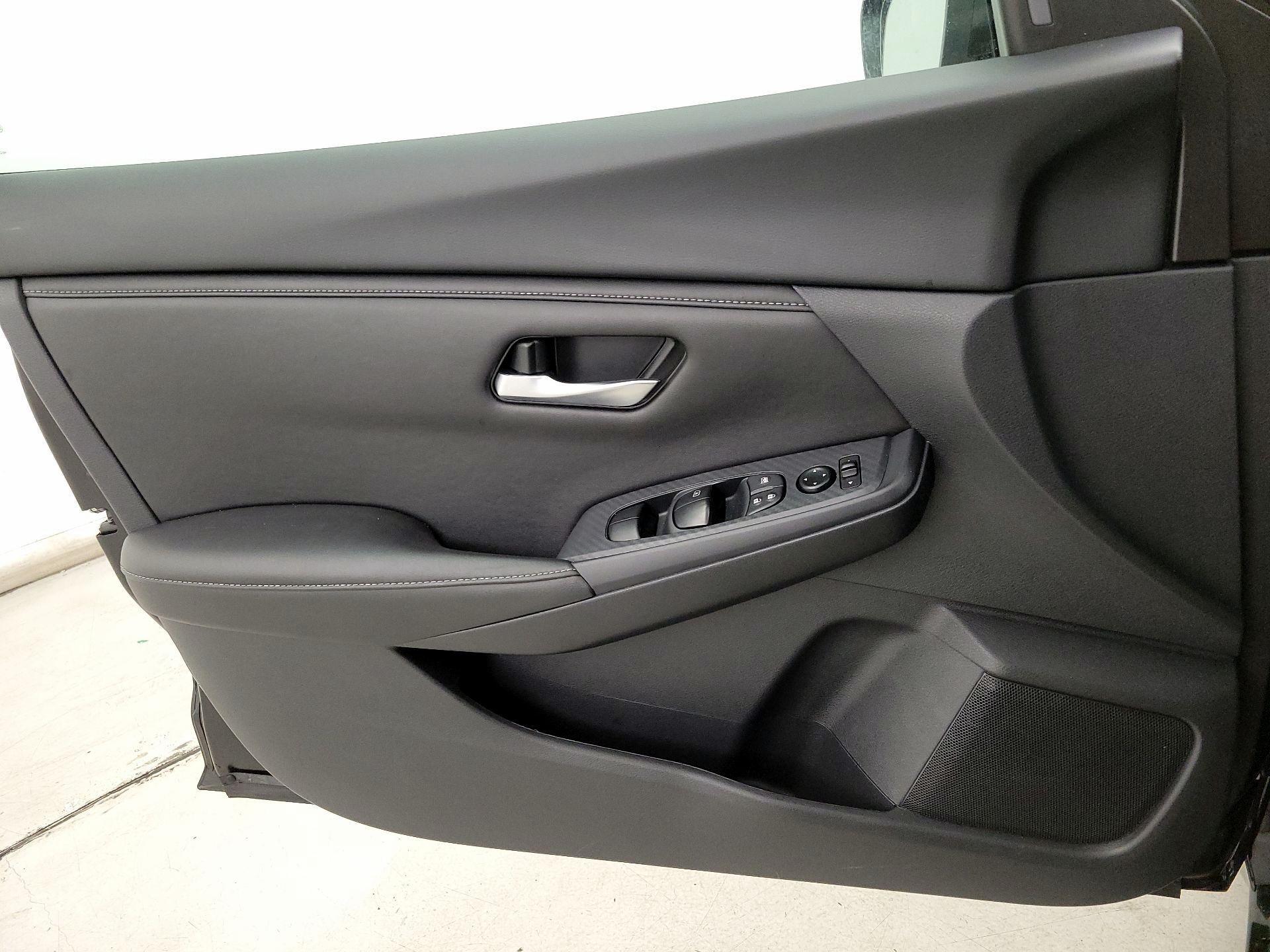 Thumbnail: 2025 Nissan Sentra - 12