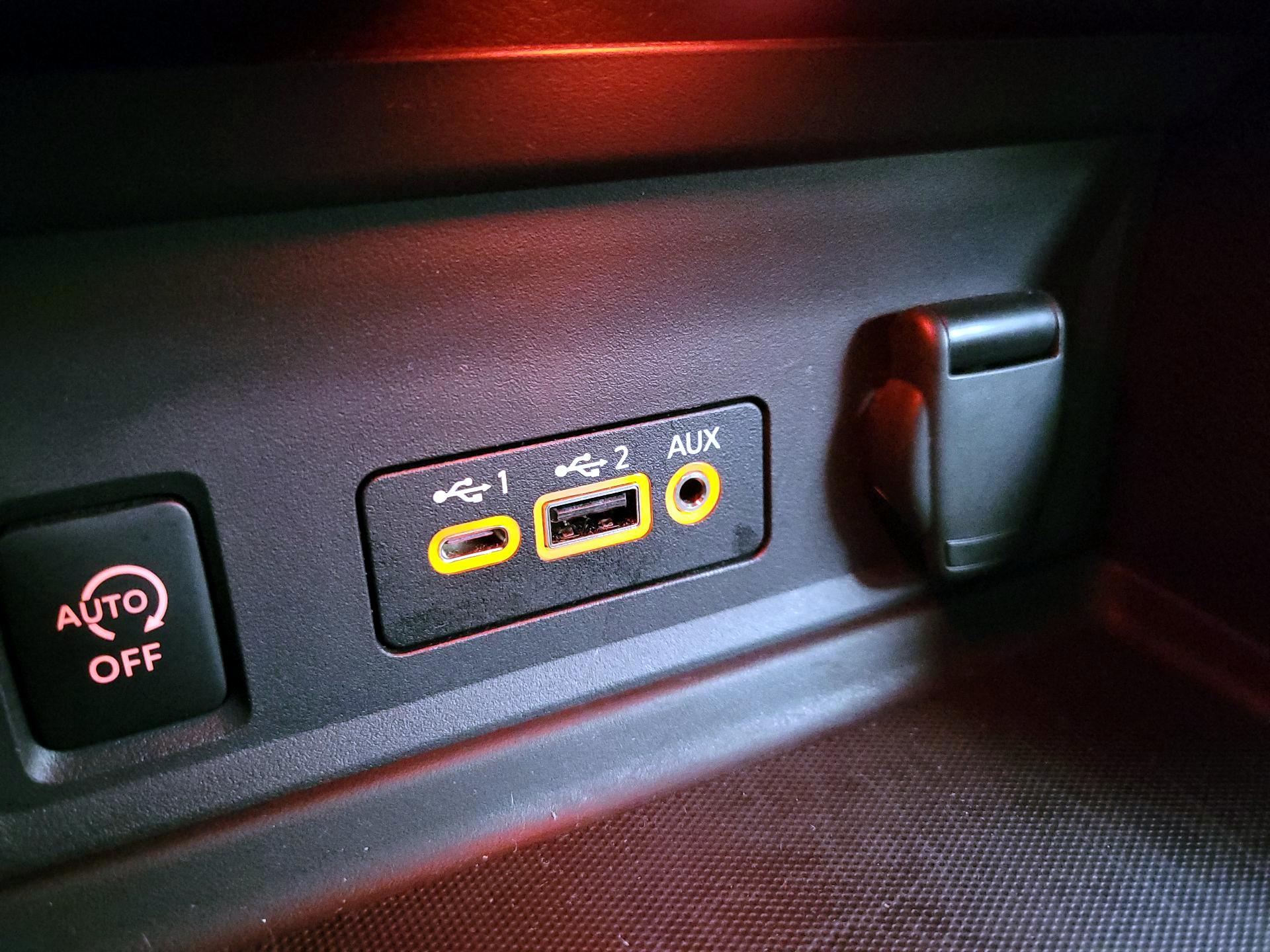 Thumbnail: 2025 Nissan Sentra - 18