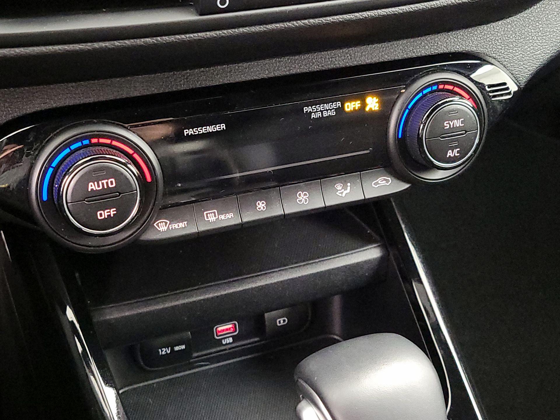 Thumbnail: 2023 Kia Forte - 16