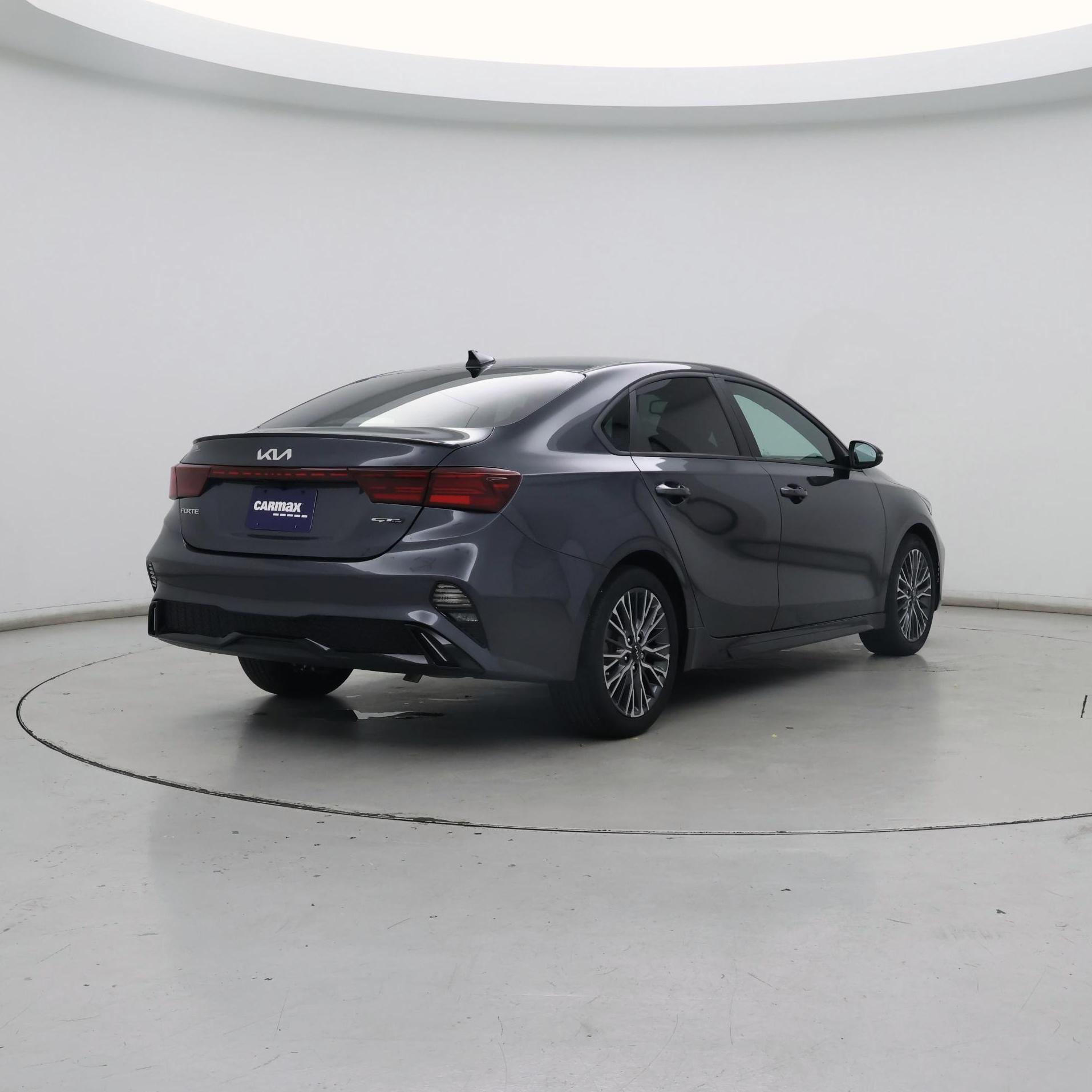 Thumbnail: 2023 Kia Forte - 8