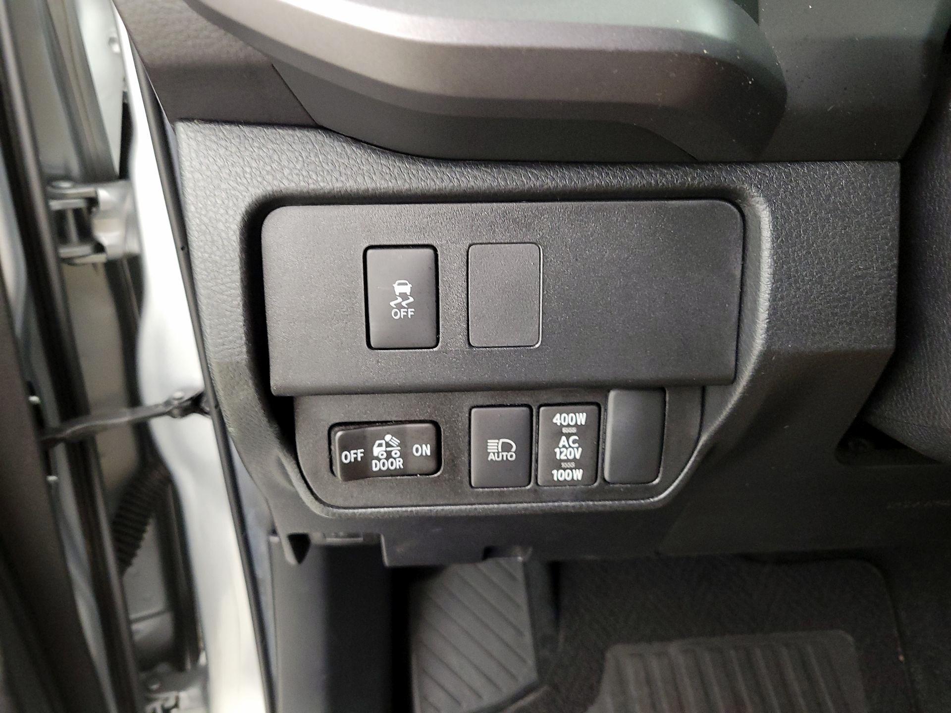 Thumbnail: 2023 Toyota Tacoma - 13