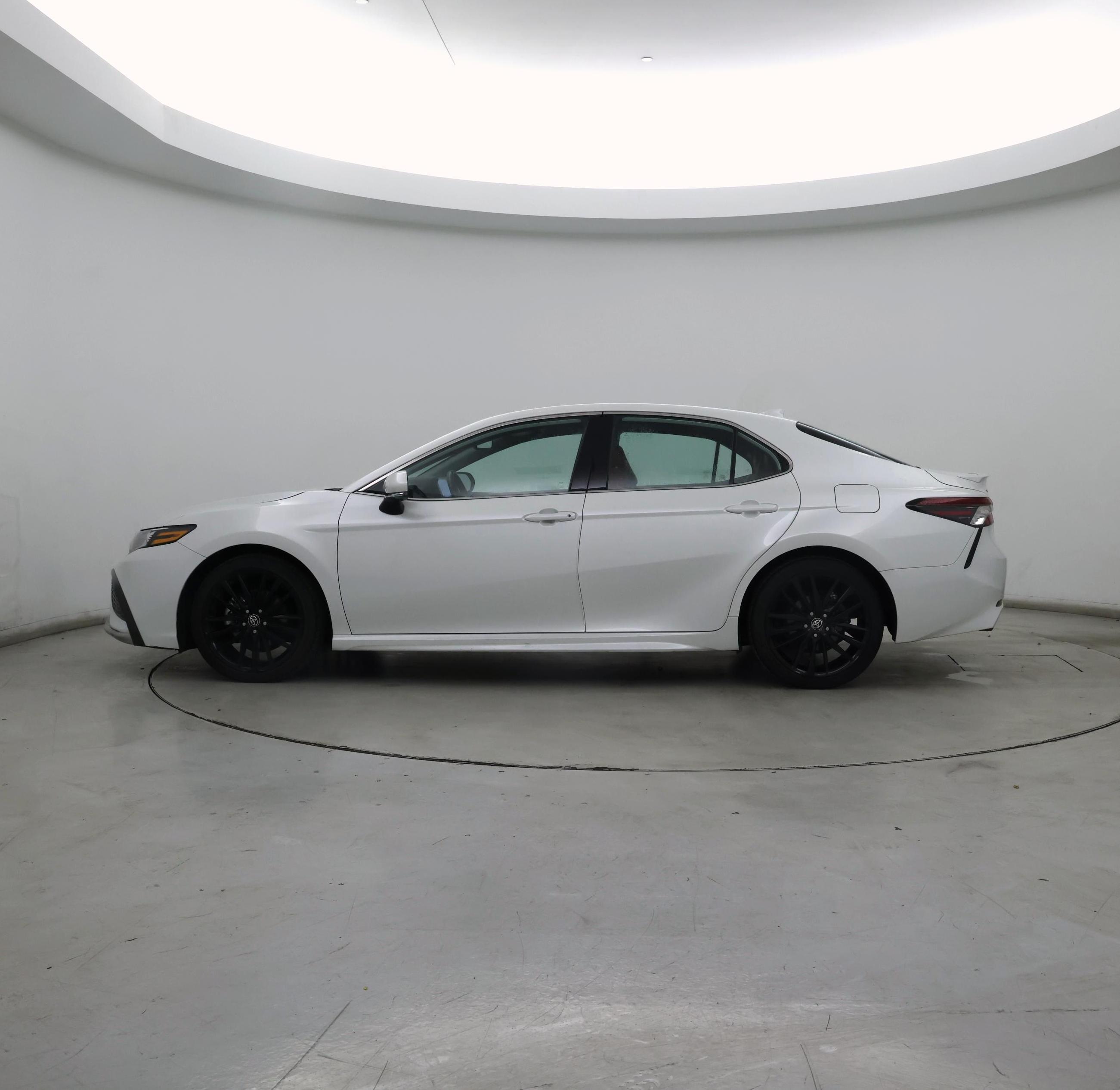 Thumbnail: 2024 Toyota Camry - 3