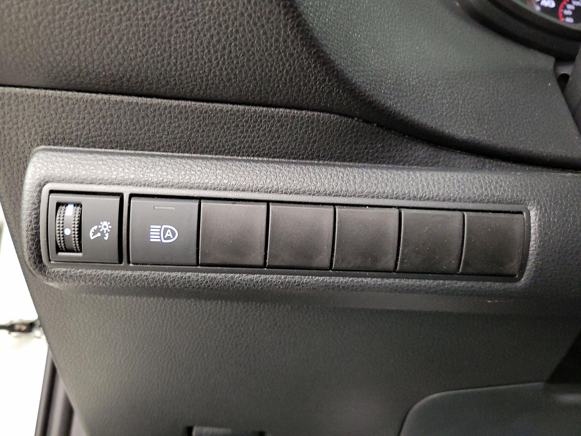 Thumbnail: 2021 Toyota Corolla - 13