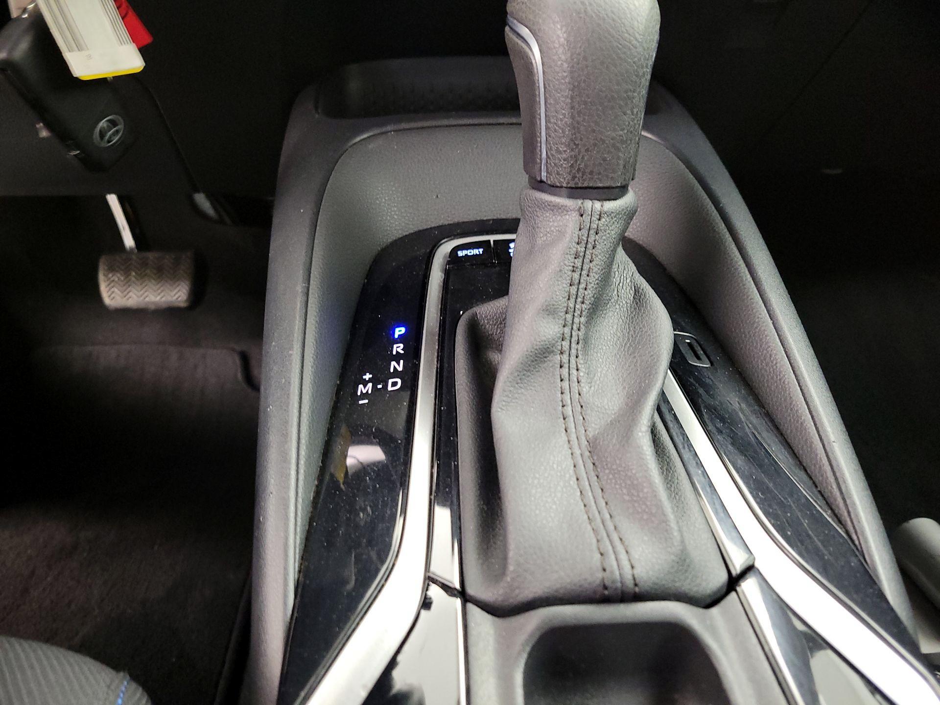 Thumbnail: 2021 Toyota Corolla - 18