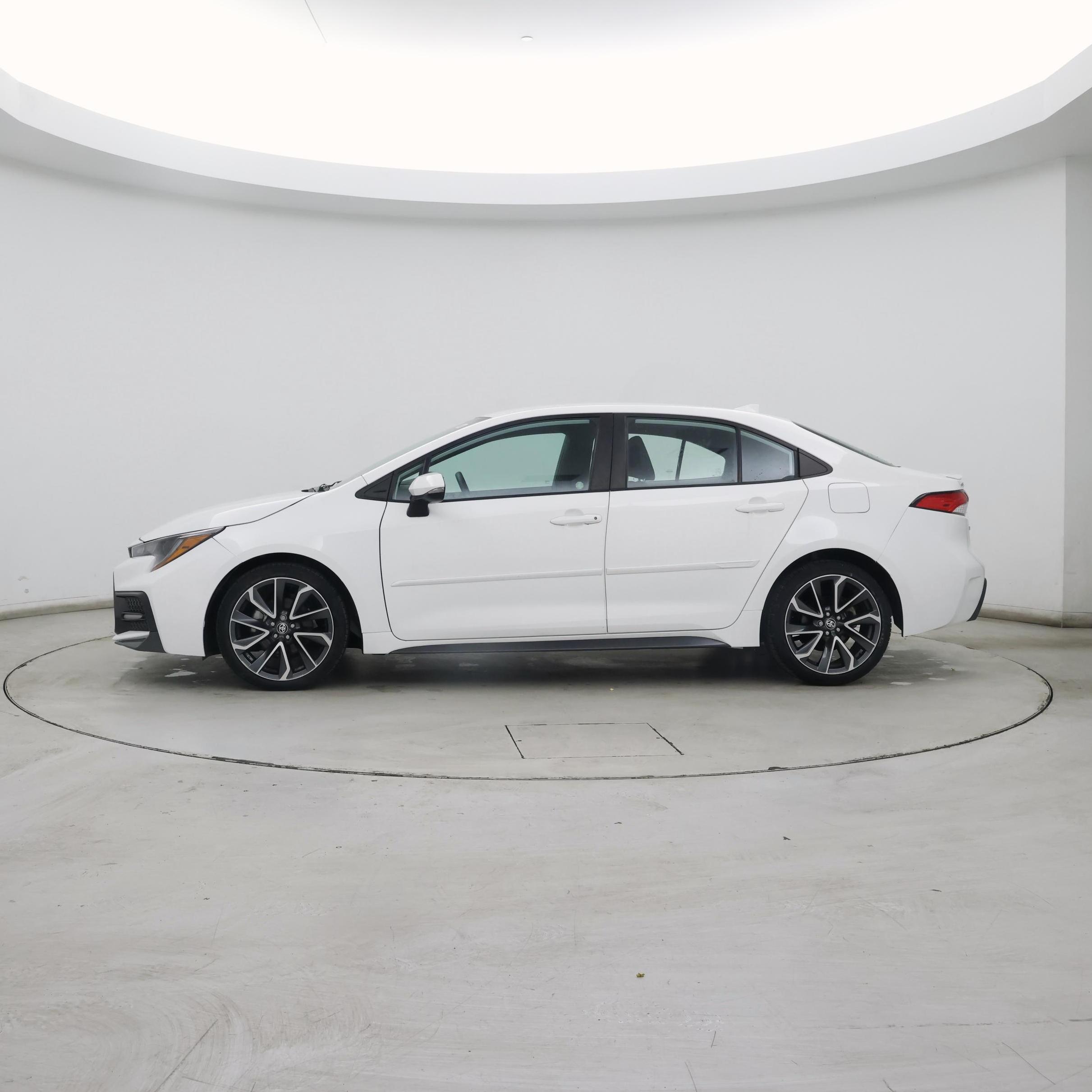 Thumbnail: 2021 Toyota Corolla - 3