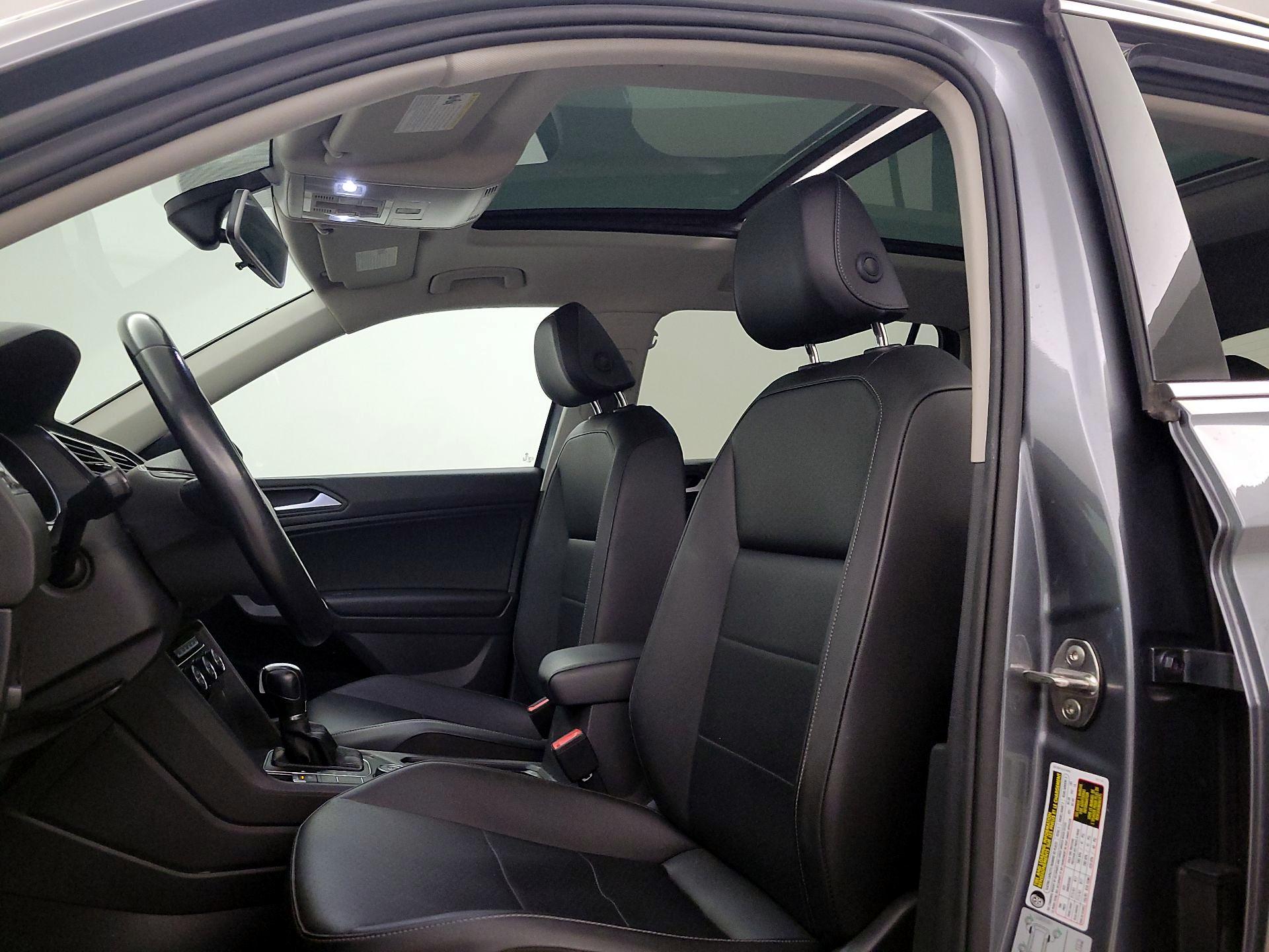 Thumbnail: 2019 Volkswagen Tiguan - 19