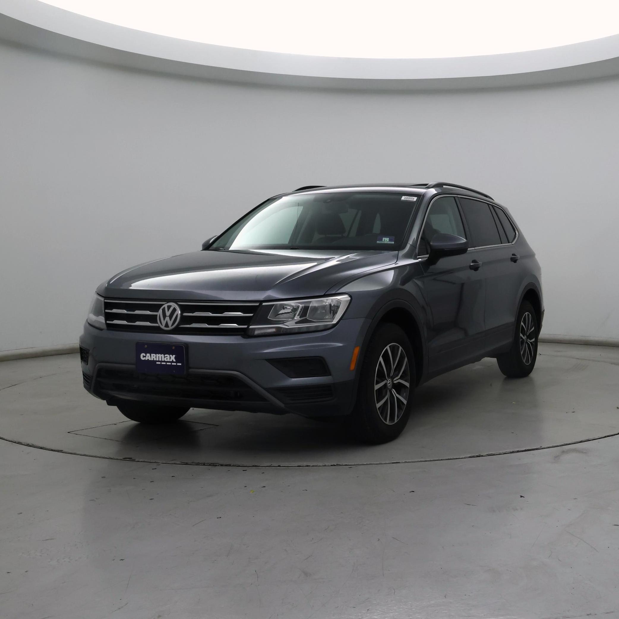 Thumbnail: 2019 Volkswagen Tiguan - 4
