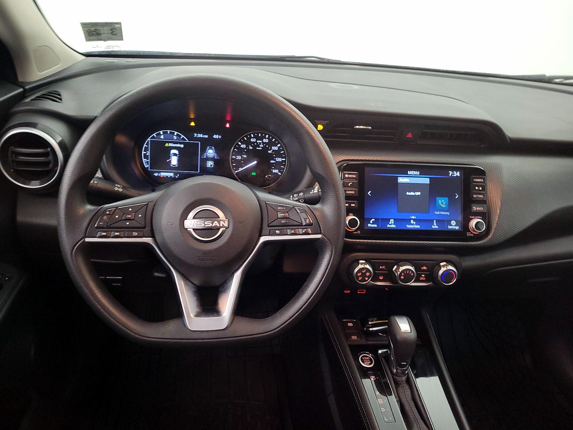 Thumbnail: 2023 Nissan Kicks - 10