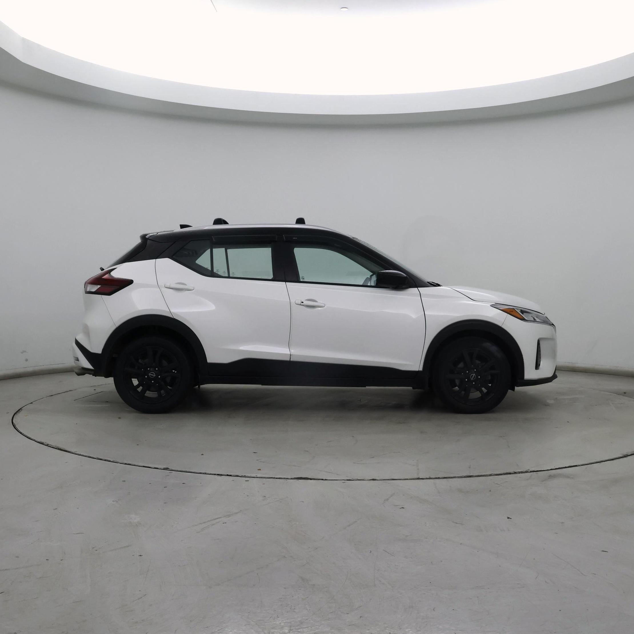 Thumbnail: 2023 Nissan Kicks - 7