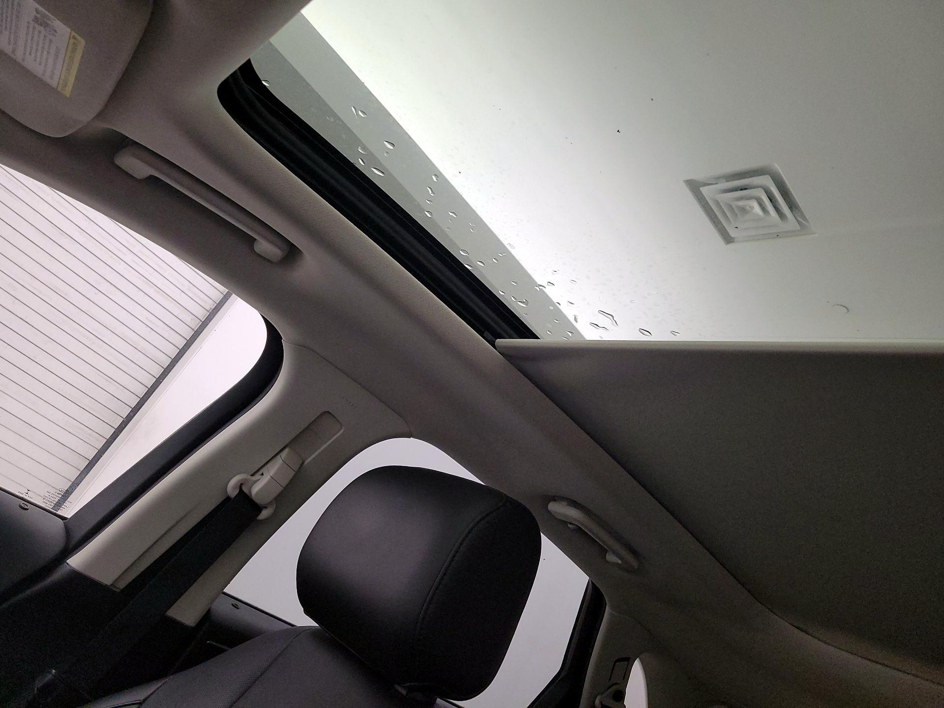 Thumbnail: 2015 Ford Edge - 19