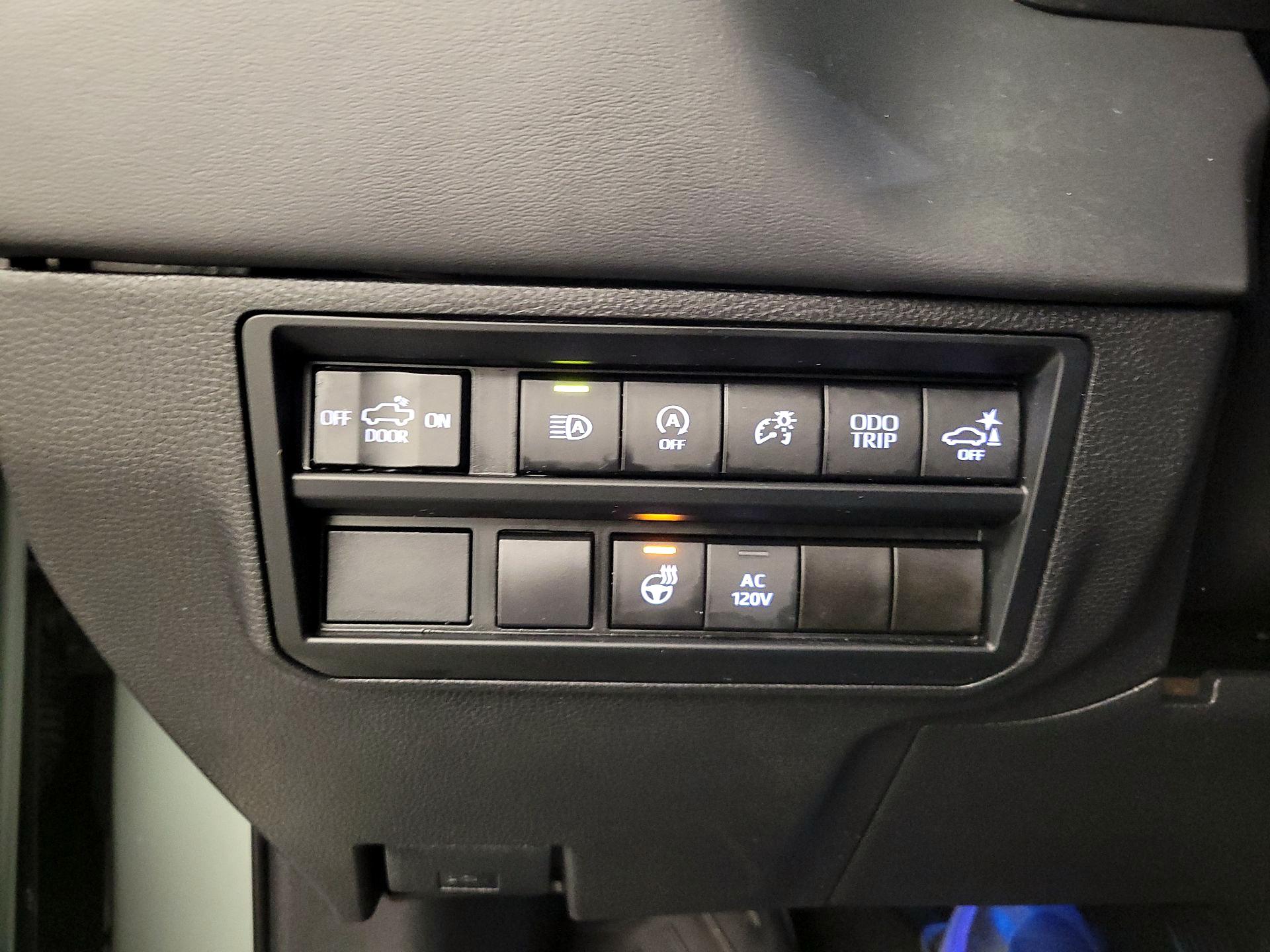 Thumbnail: 2024 Toyota Tundra - 13