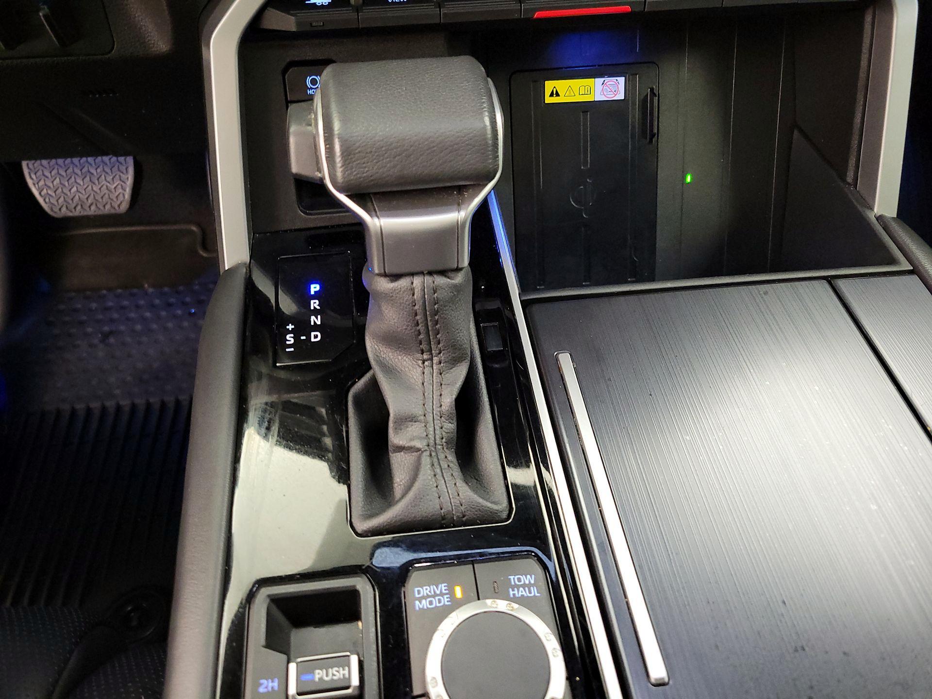 Thumbnail: 2024 Toyota Tundra - 18