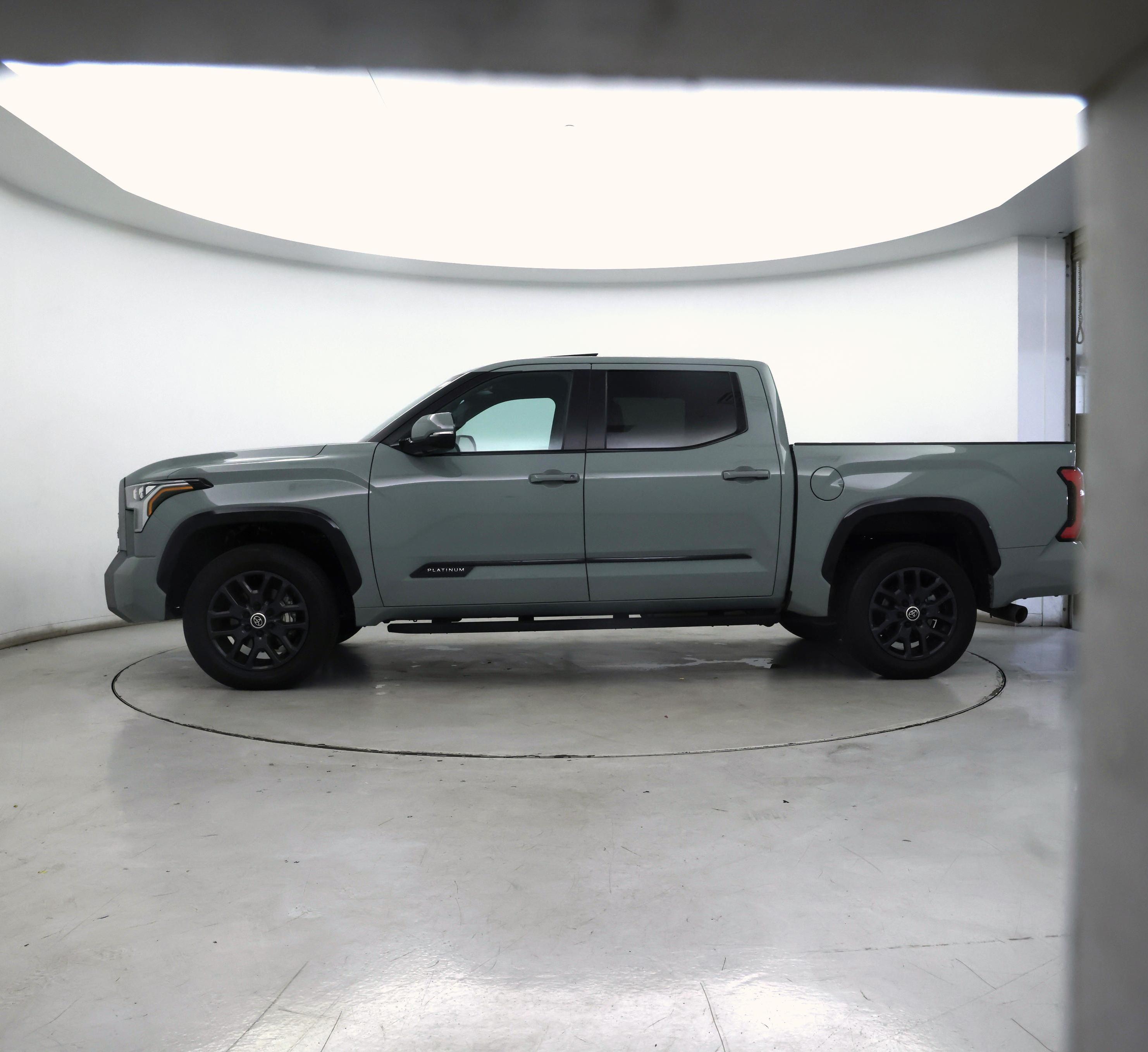 Thumbnail: 2024 Toyota Tundra - 3