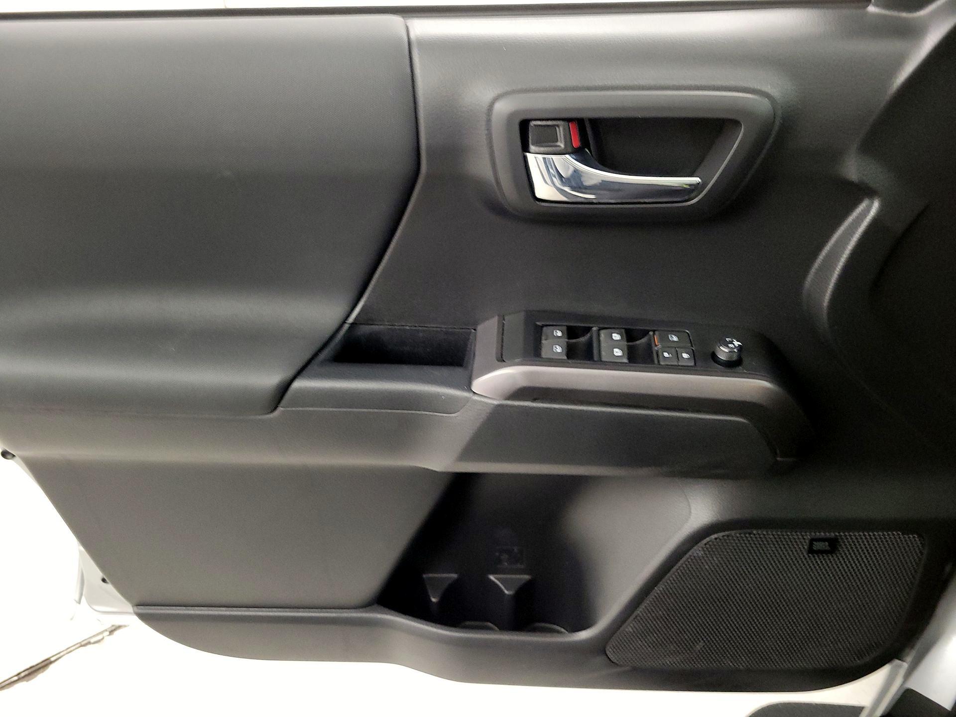 Thumbnail: 2023 Toyota Tacoma - 12