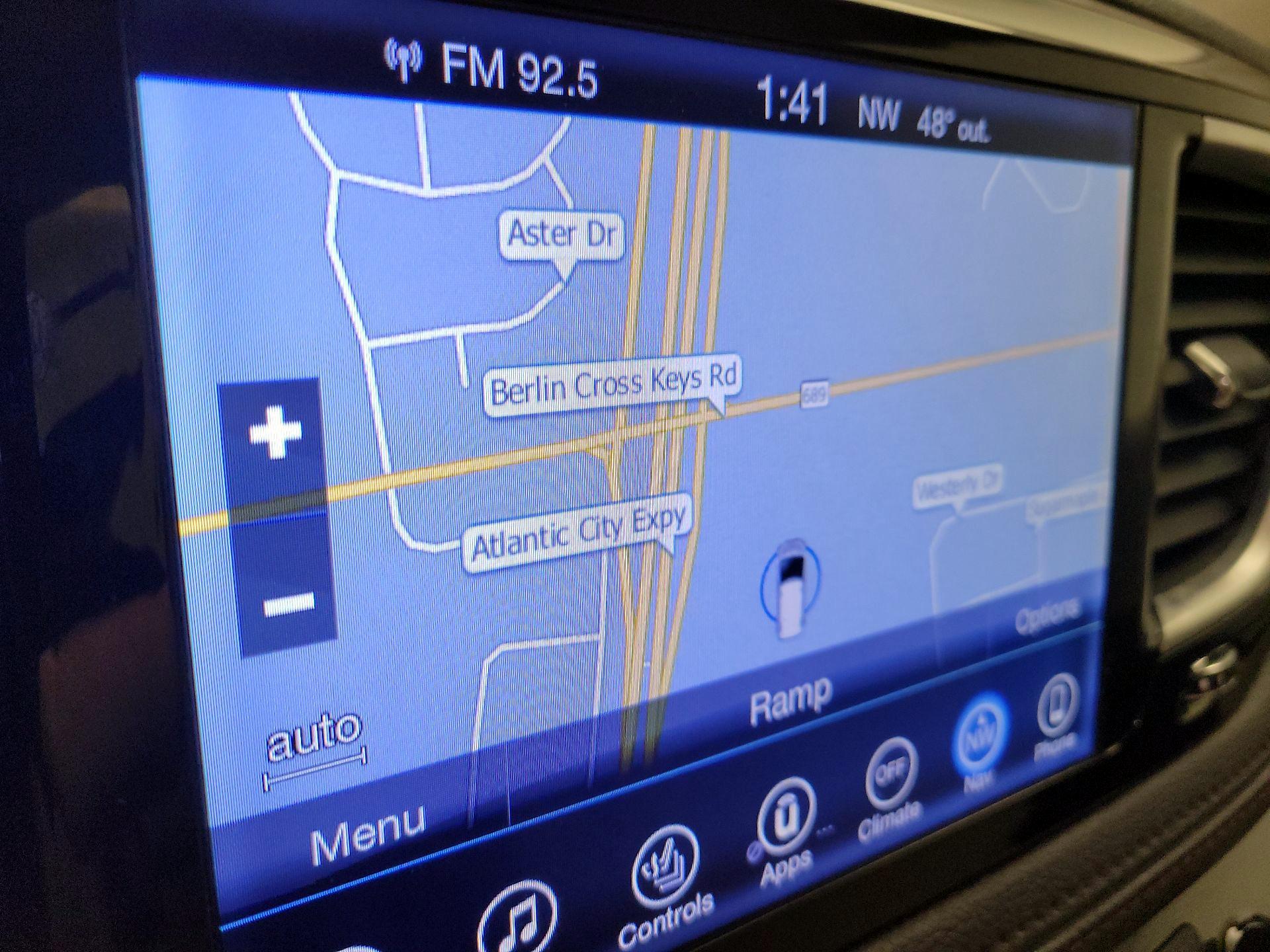 Thumbnail: 2017 Chrysler Pacifica - 14