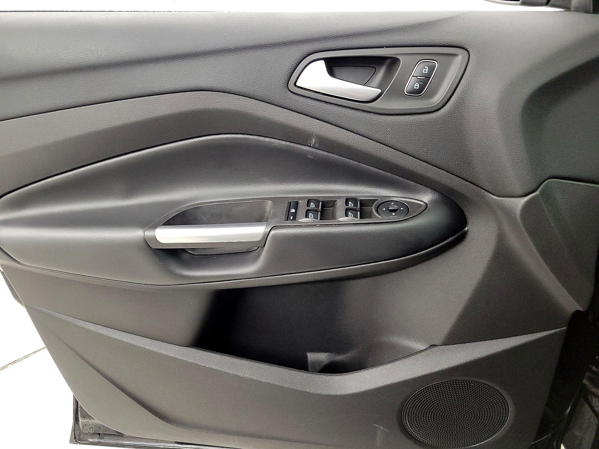 Thumbnail: 2019 Ford Escape - 12