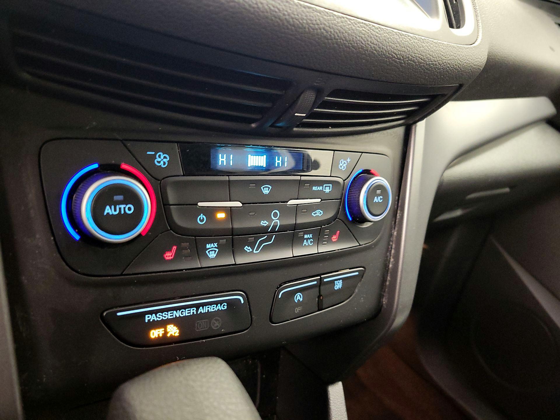 Thumbnail: 2019 Ford Escape - 16