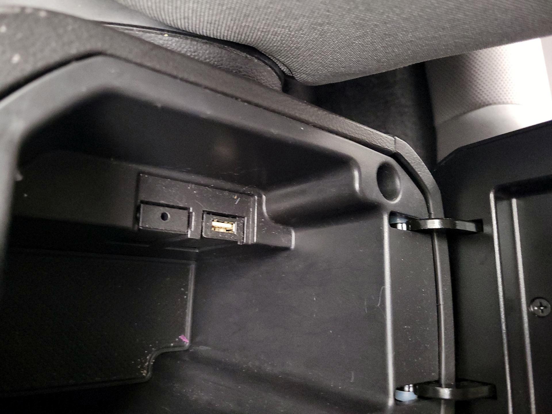 Thumbnail: 2015 Chevrolet Cruze - 17