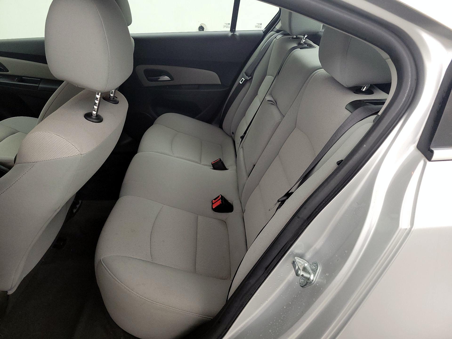 Thumbnail: 2015 Chevrolet Cruze - 18